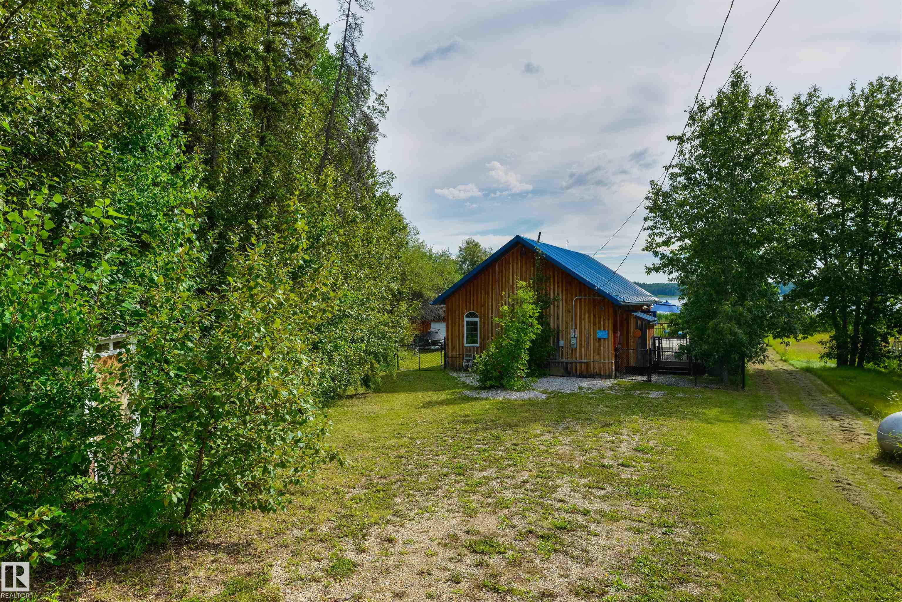 Photo 4 at 113 Bayview Drive, Lakeview, Rural Parkland County