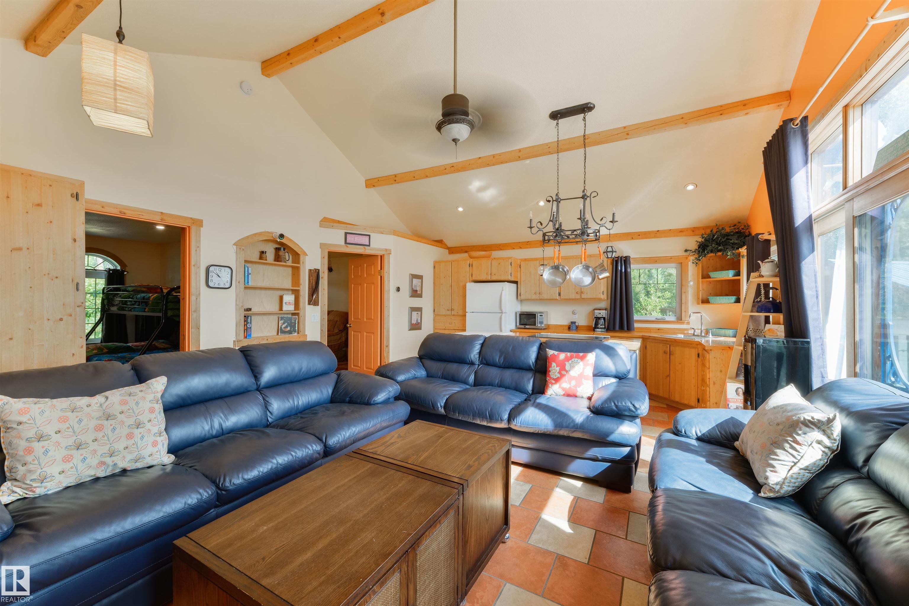 Photo 9 at 113 Bayview Drive, Lakeview, Rural Parkland County