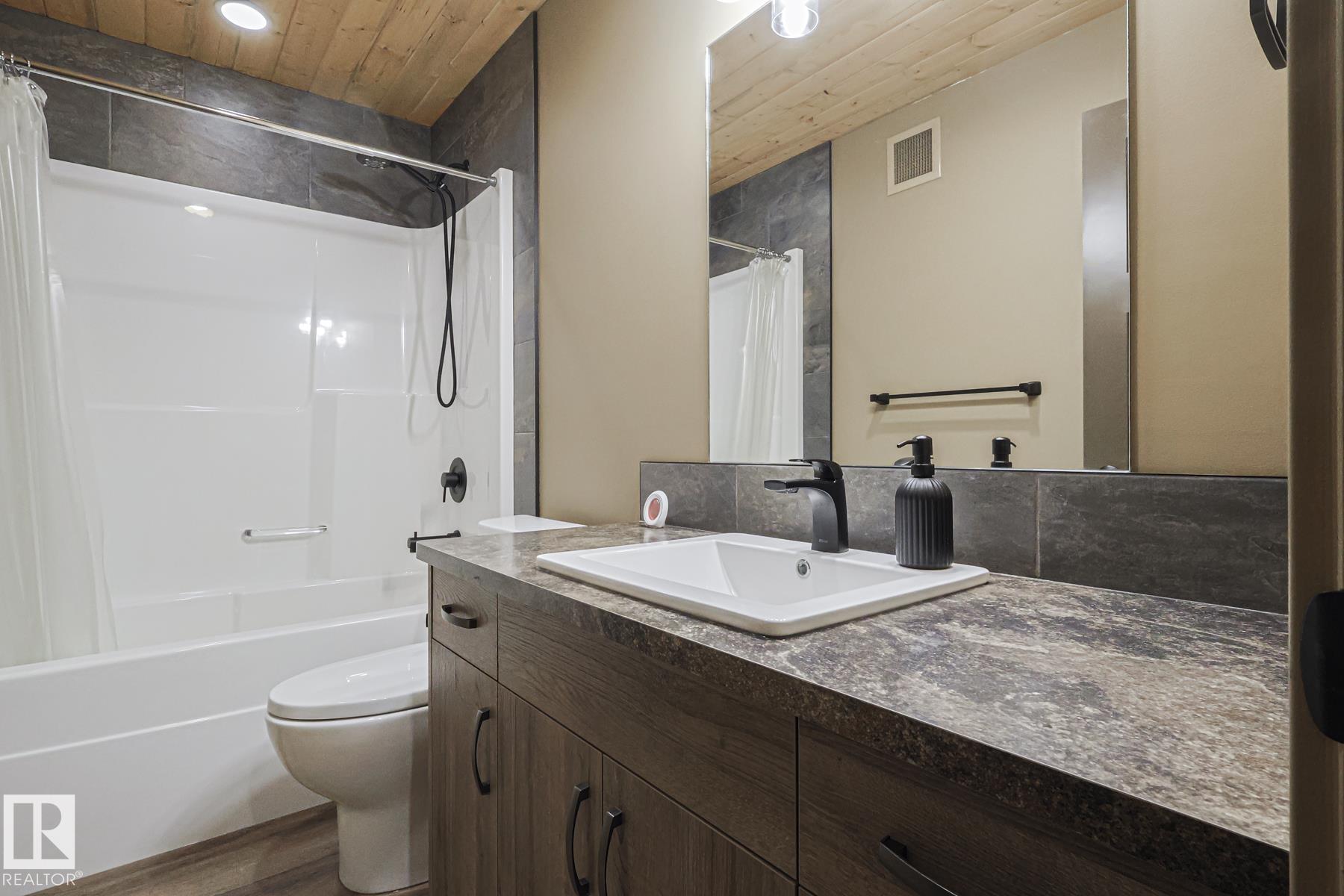 Photo 72 at 53226 Rge Road 24, None, Rural Parkland County