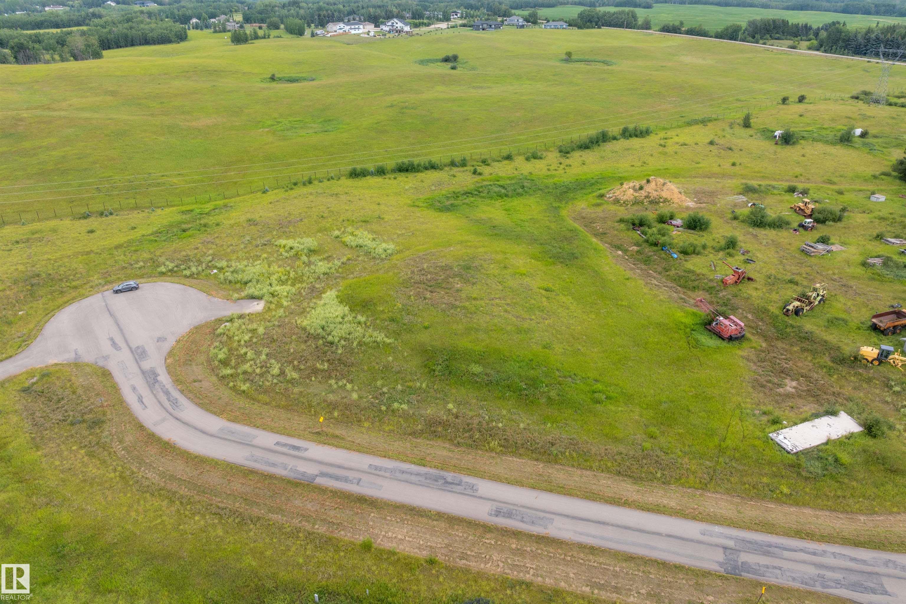 Photo 3 at 12 - 53214 Rge Road 13, Leeward Estates, Rural Parkland County