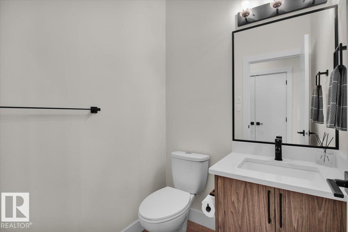 Photo 11 at 9327 181 Avenue NW, Klarvatten, Edmonton