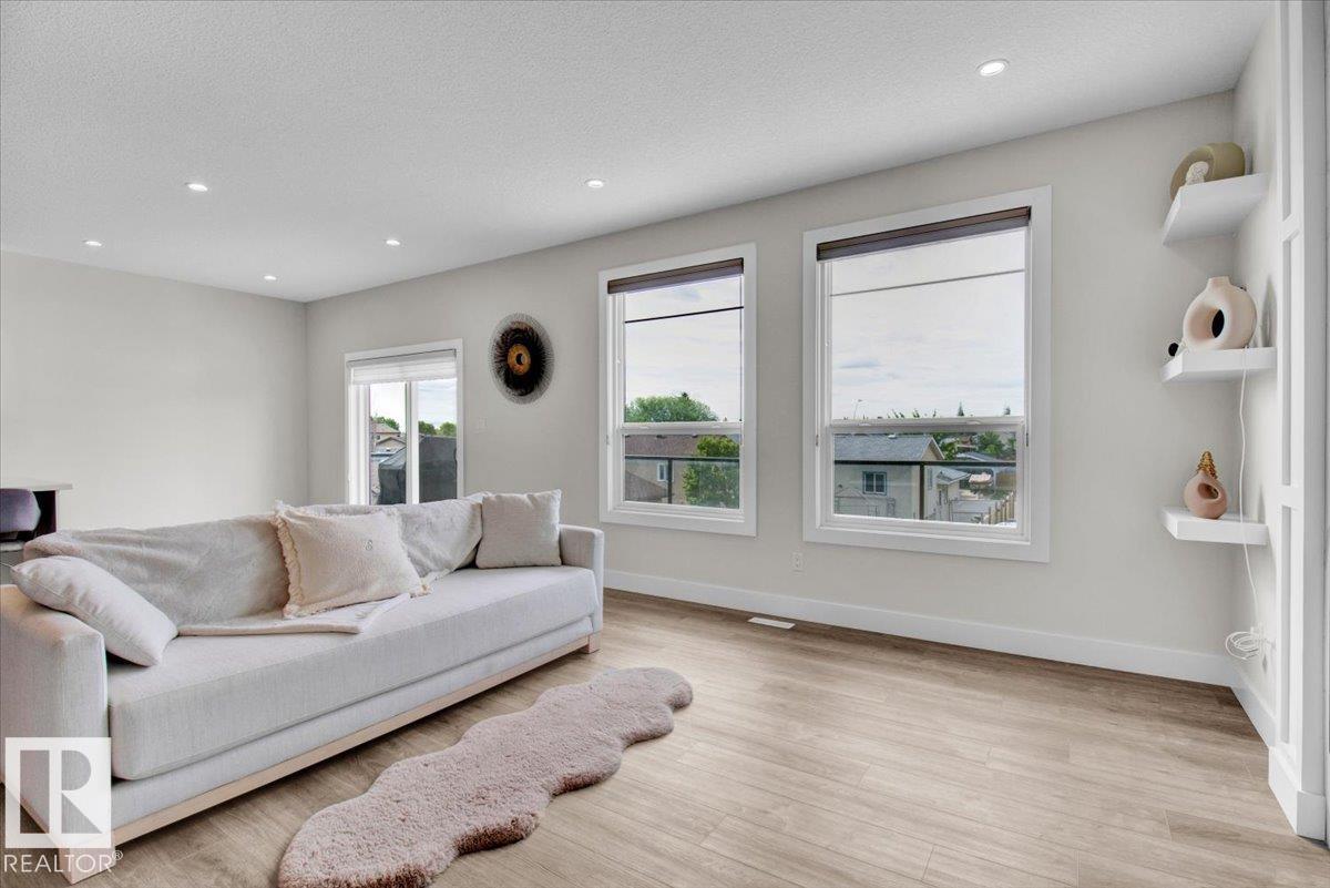 Photo 28 at 9327 181 Avenue NW, Klarvatten, Edmonton