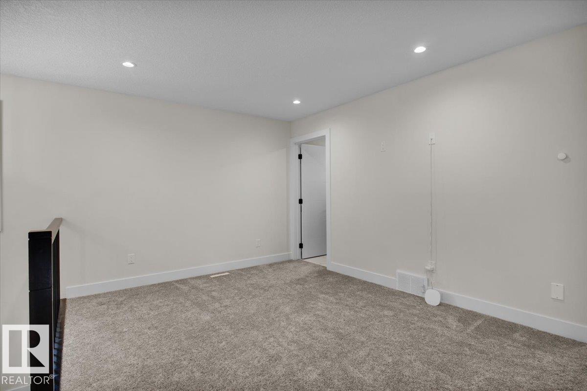 Photo 35 at 9327 181 Avenue NW, Klarvatten, Edmonton