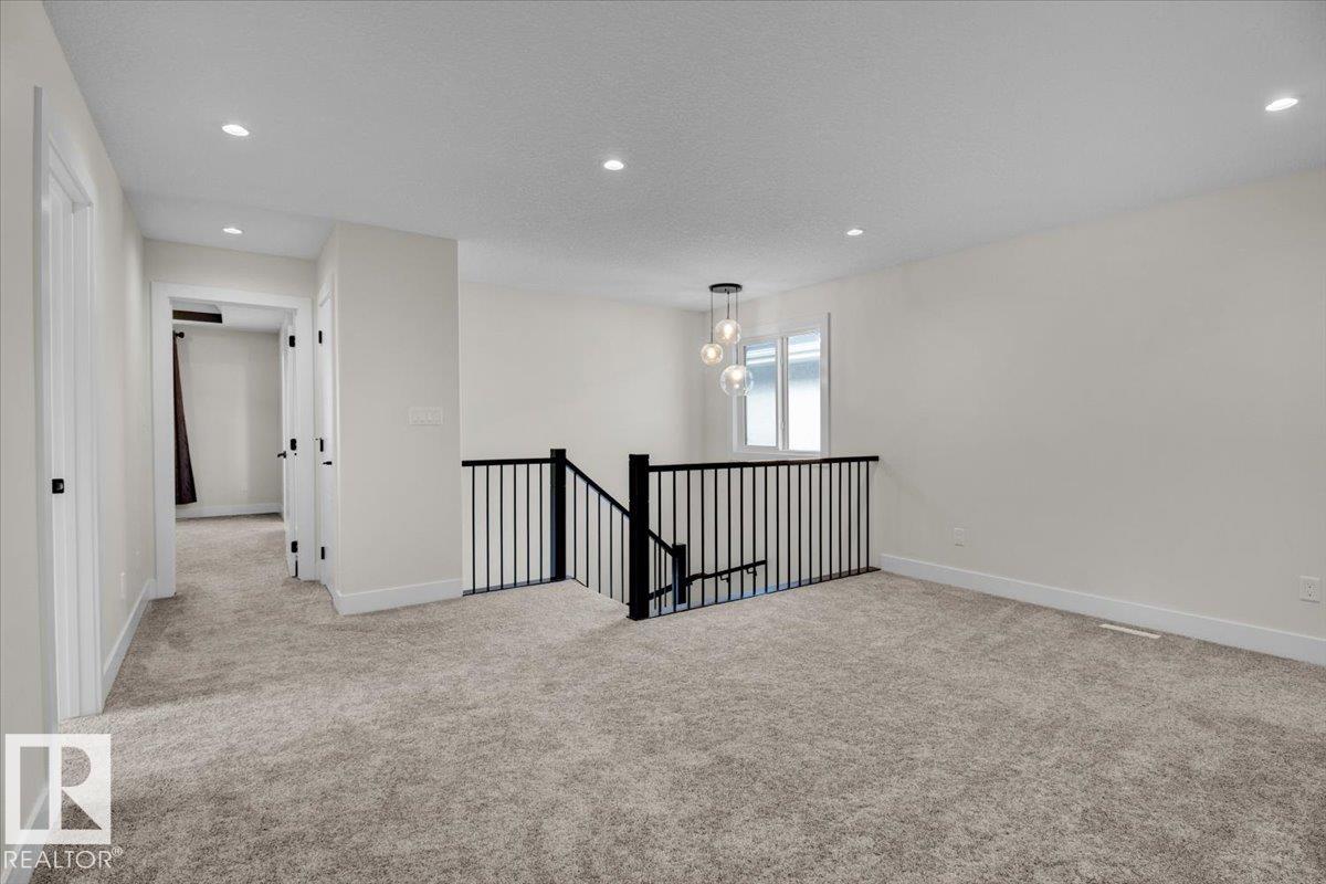 Photo 38 at 9327 181 Avenue NW, Klarvatten, Edmonton