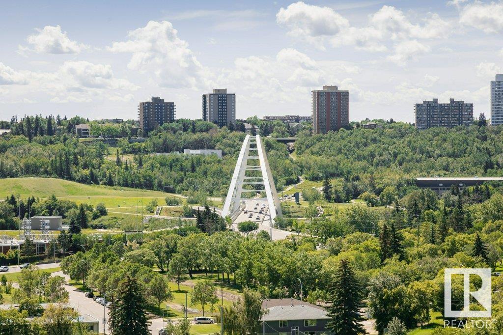 http://cdnparap120.paragonrels.com/ParagonImages/Property/p12/RAE/225362755/27/0/0/af3da6d65edd0f30f6f5ac9112ea2281/1/ef8d070b4b648dc9a9ffb8c53b1d8141/225362755-e105ce47-229d-49a5-8dbd-fa3a8773f285.JPG