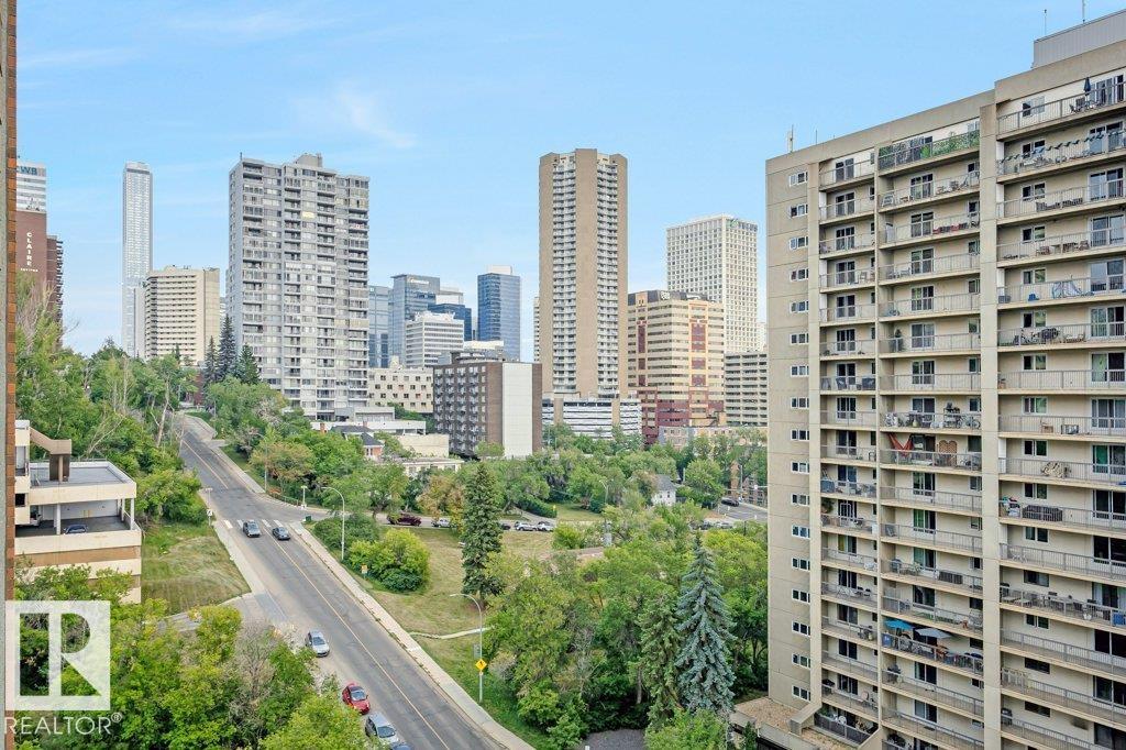 http://cdnparap120.paragonrels.com/ParagonImages/Property/p12/RAE/225362755/29/0/0/f3402310607710f43de3d38583df185e/1/ef8d070b4b648dc9a9ffb8c53b1d8141/225362755-0cf4a3e2-331b-4303-9527-7f5912d789ce.JPG