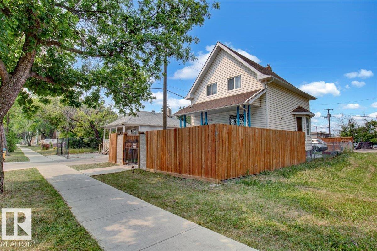 Picture for 11010 106 AV NW