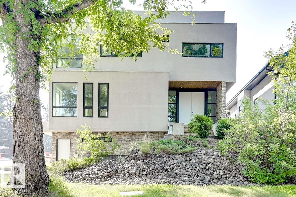 Photo 4 at 14A Birch Drive, Braeside, St. Albert