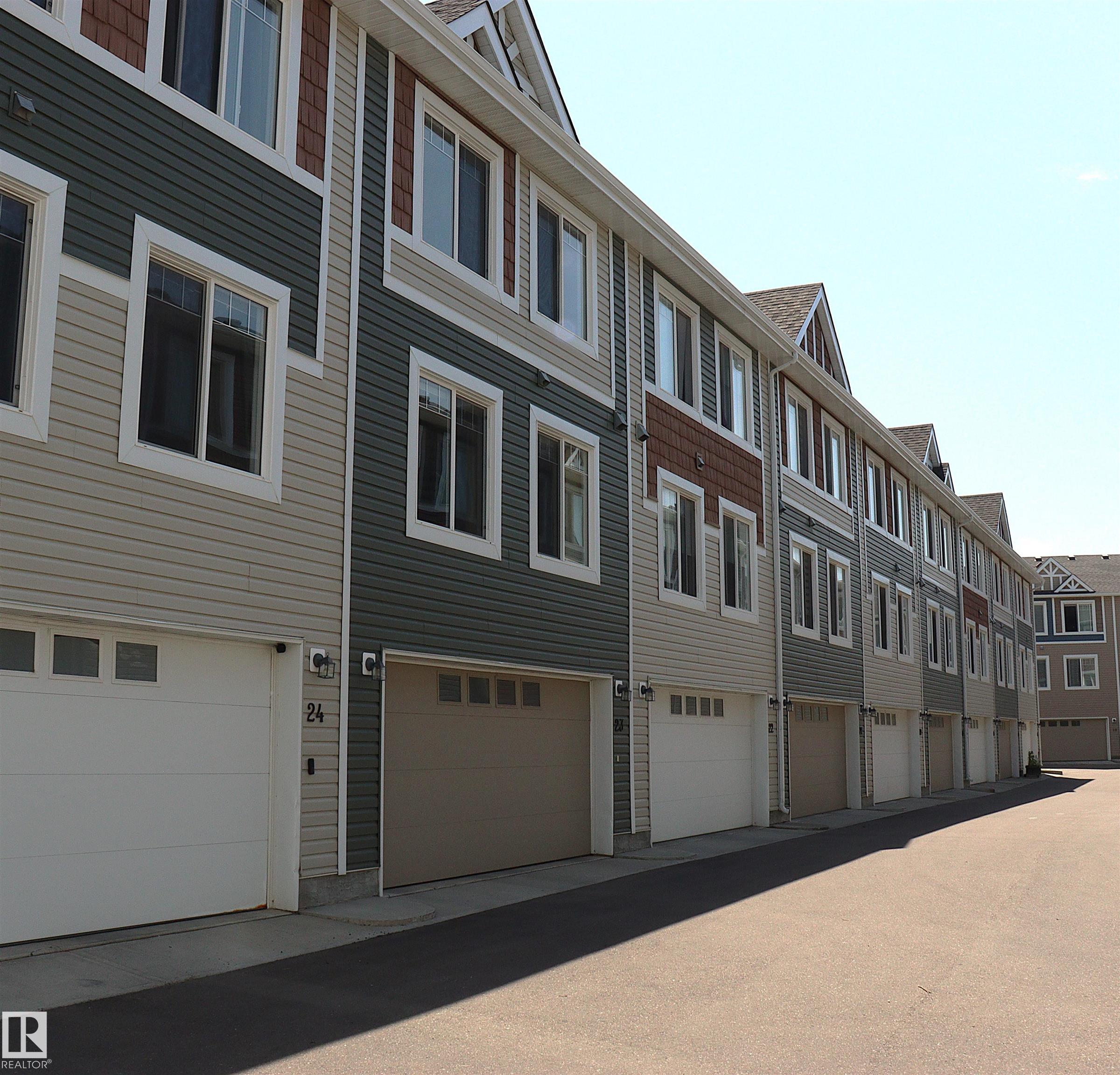 Photo 35 at 23 - 2922 Maple Way NW, Maple Crest, Edmonton