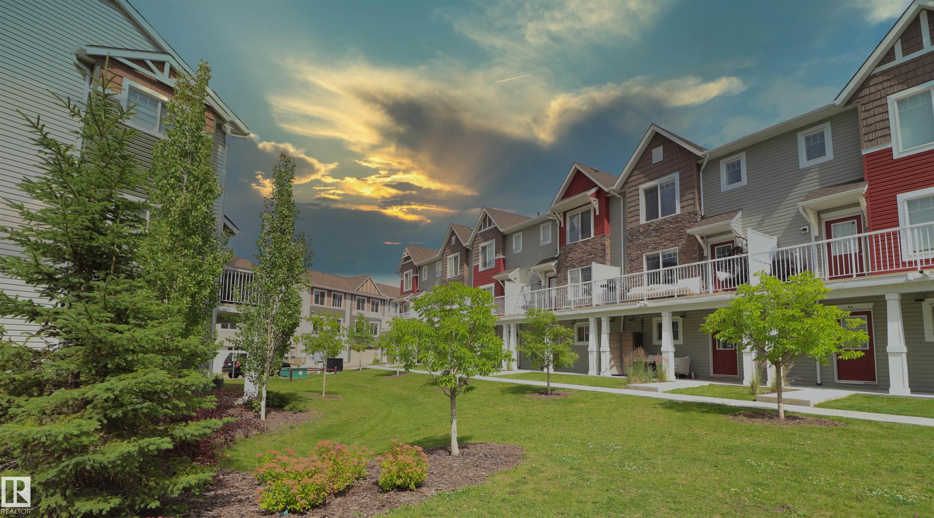 Photo 37 at 23 - 2922 Maple Way NW, Maple Crest, Edmonton