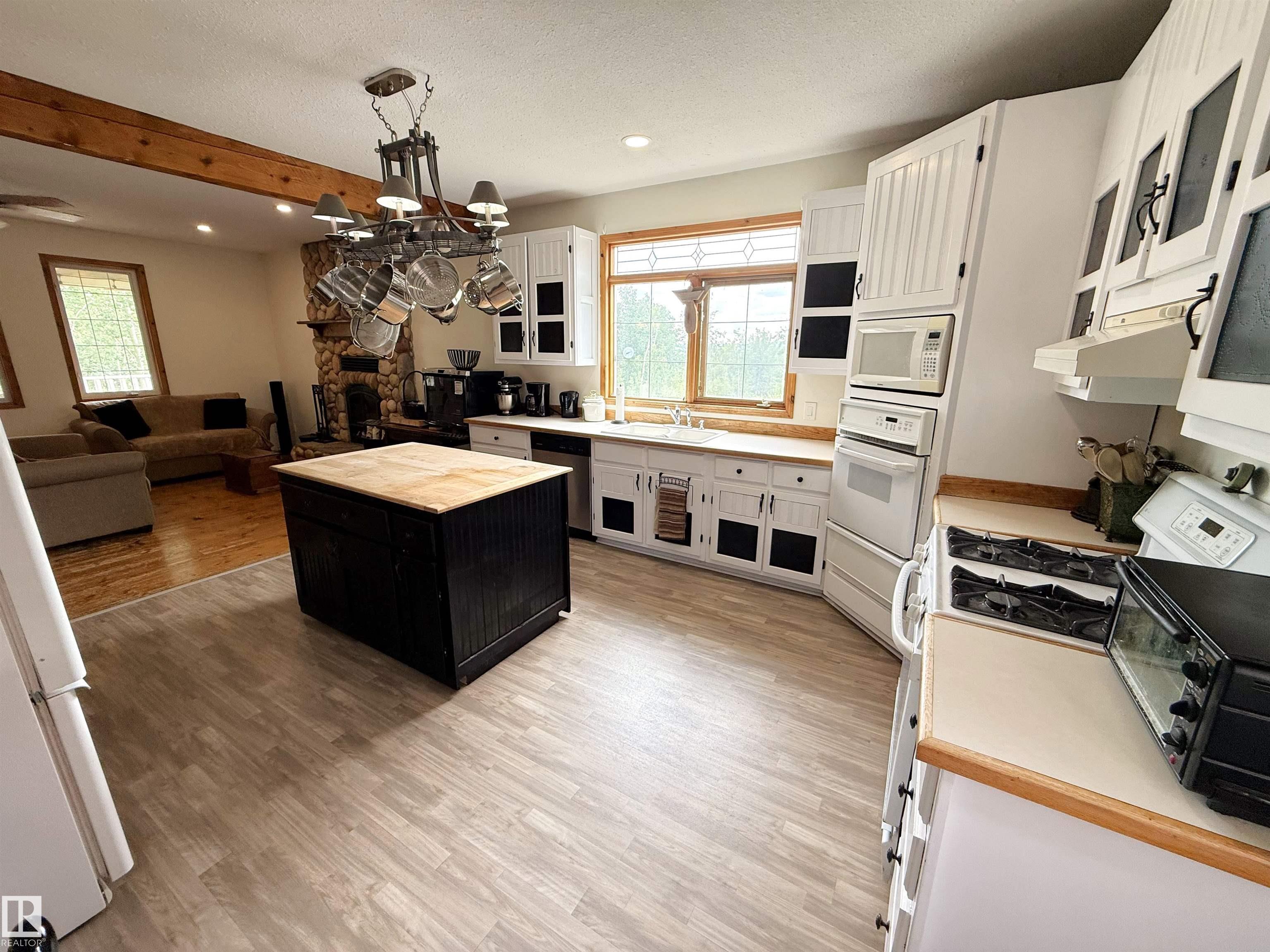 Photo 15 at 2544 Hwy 770, None, Rural Leduc County