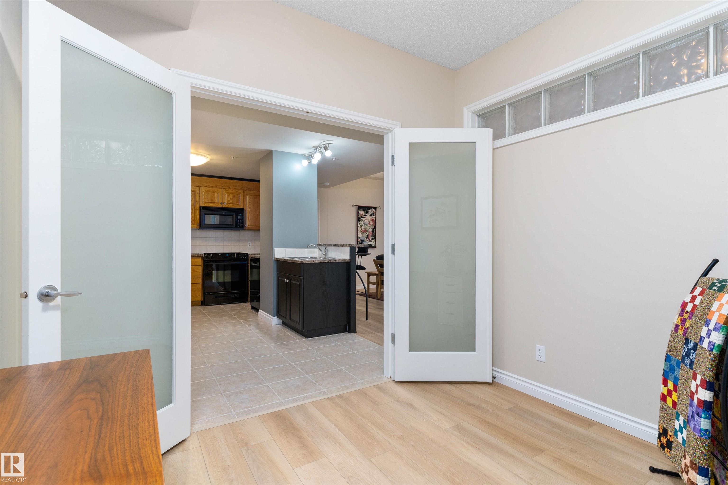 Photo 4 at 408 - 9020 Jasper Avenue NW, Boyle Street, Edmonton