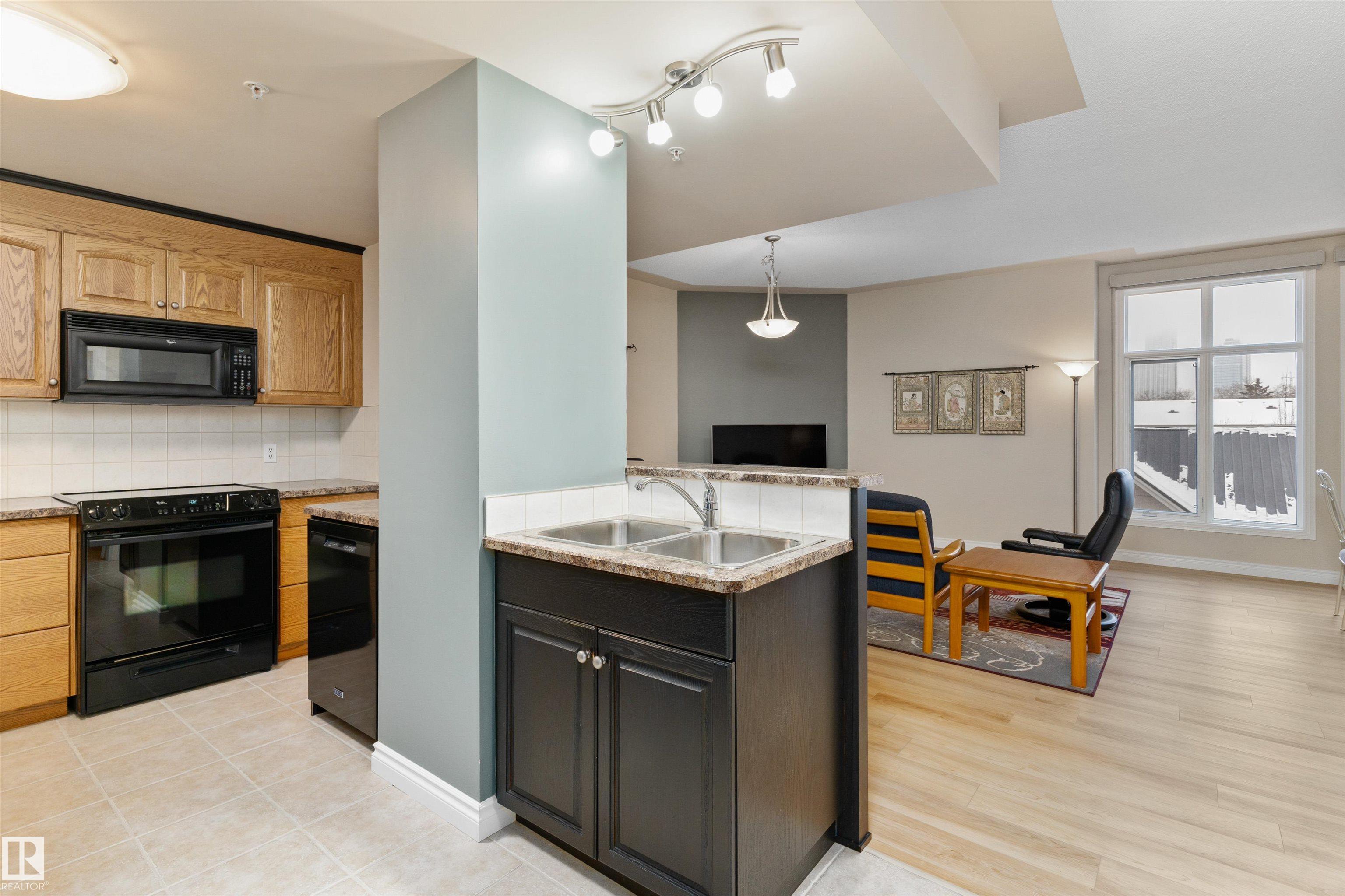 Photo 8 at 408 - 9020 Jasper Avenue NW, Boyle Street, Edmonton