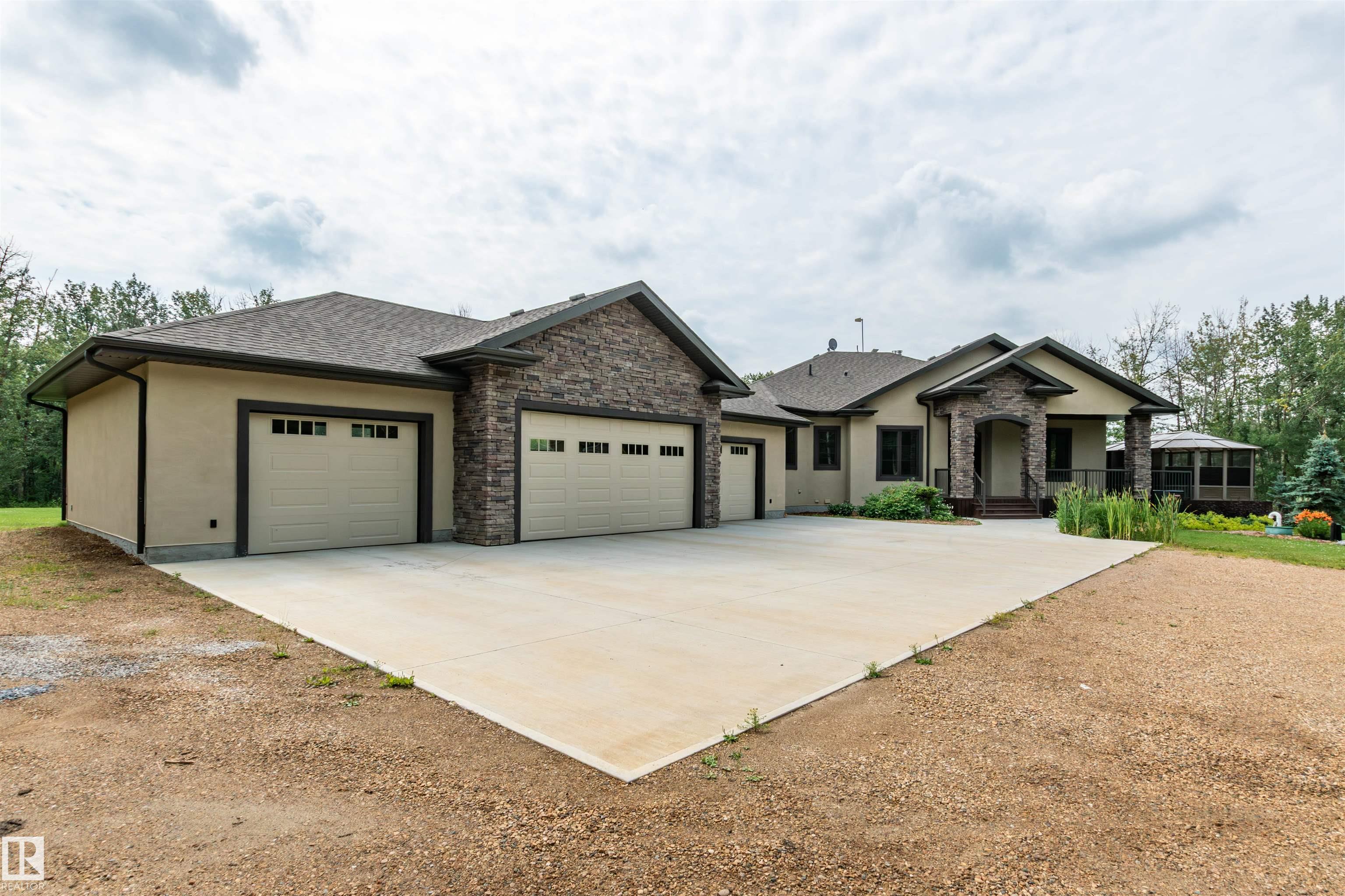 Photo 4 at 52449 Rge Road 214, None, Rural Strathcona County