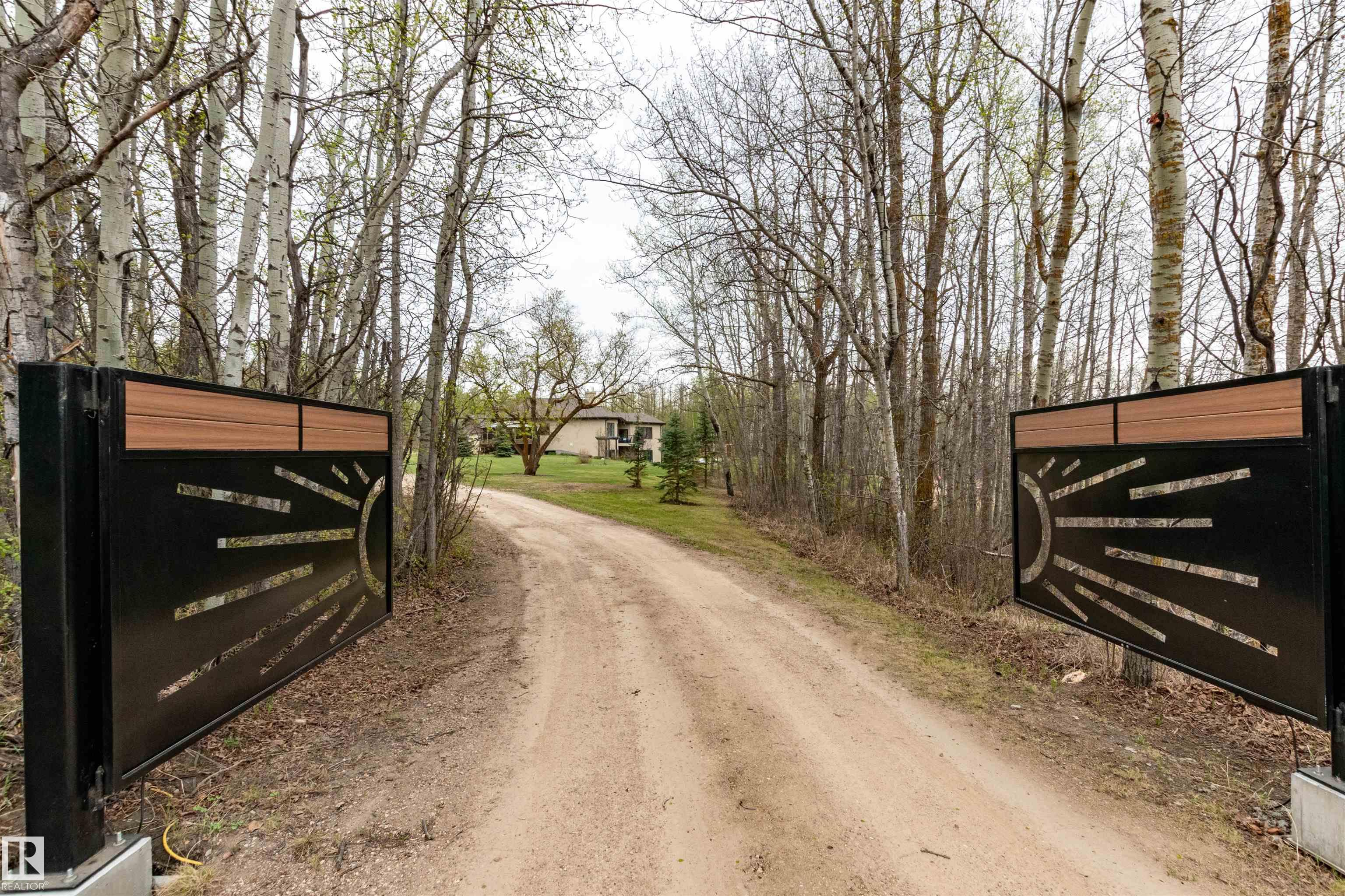 Photo 48 at 52449 Rge Road 214, None, Rural Strathcona County