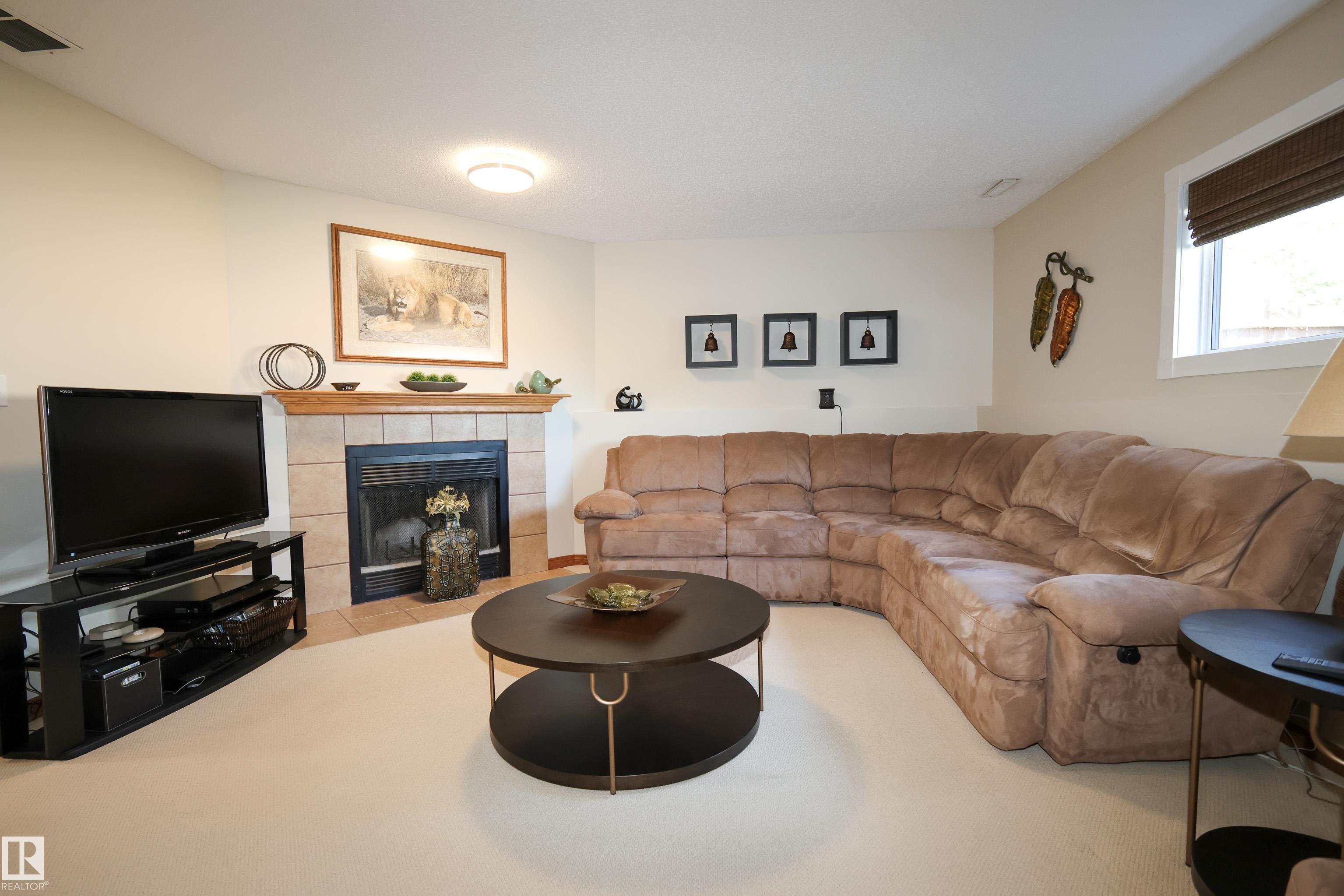 Photo 11 at 10408 89 Street, Morinville