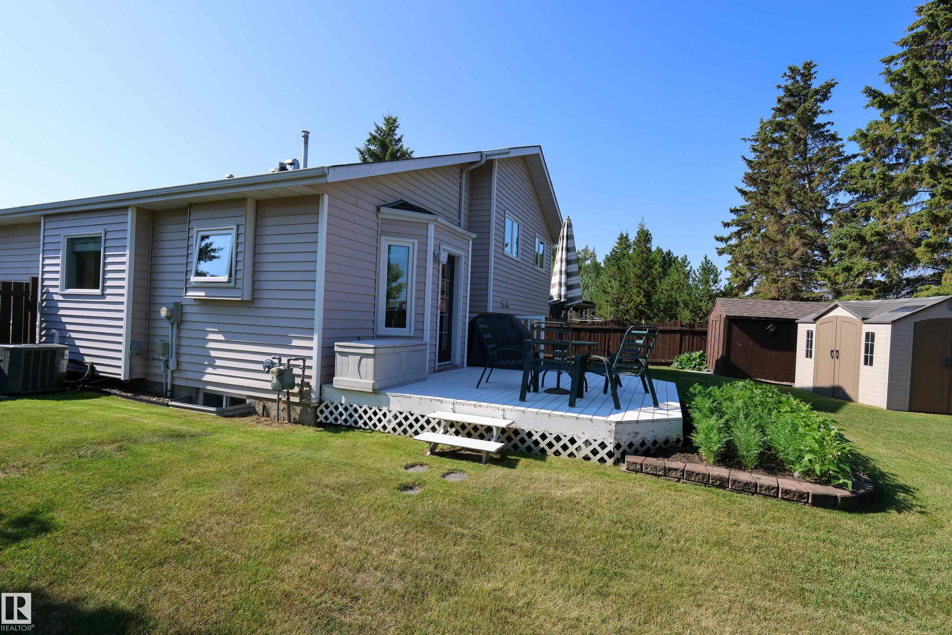 Photo 25 at 10408 89 Street, Morinville