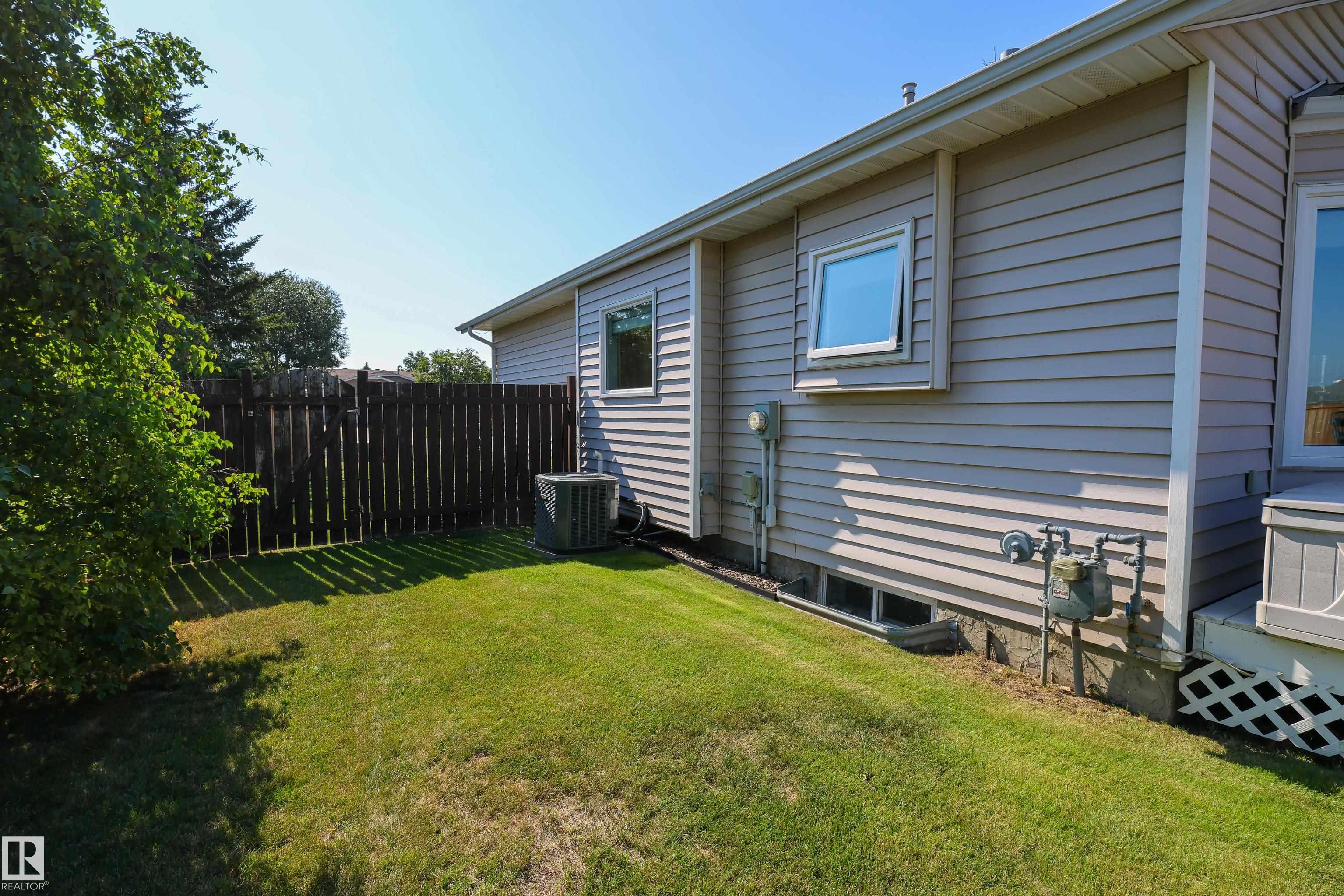Photo 27 at 10408 89 Street, Morinville