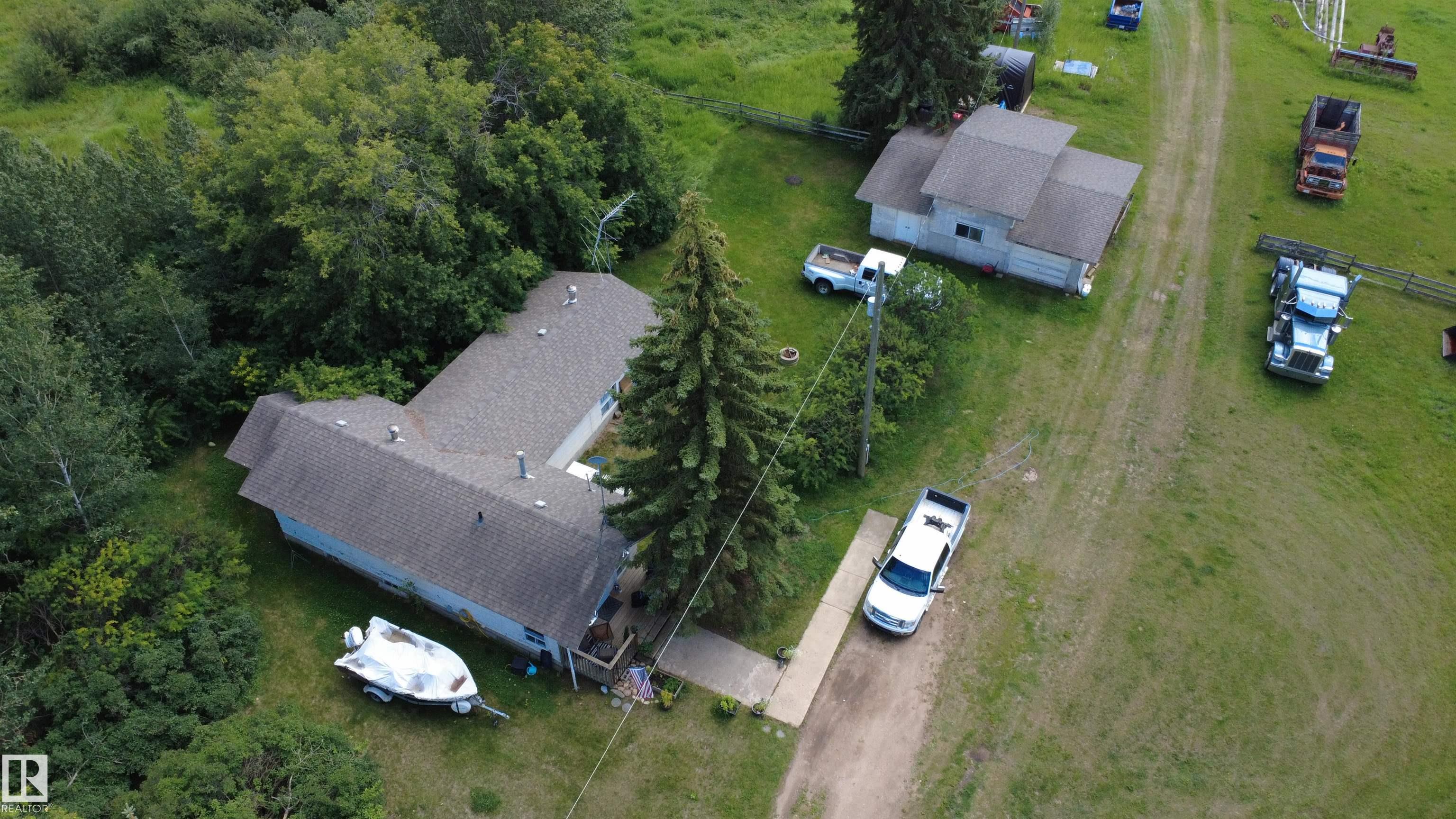 Photo 11 at 21113 Twp Road 574, None, Rural Sturgeon County