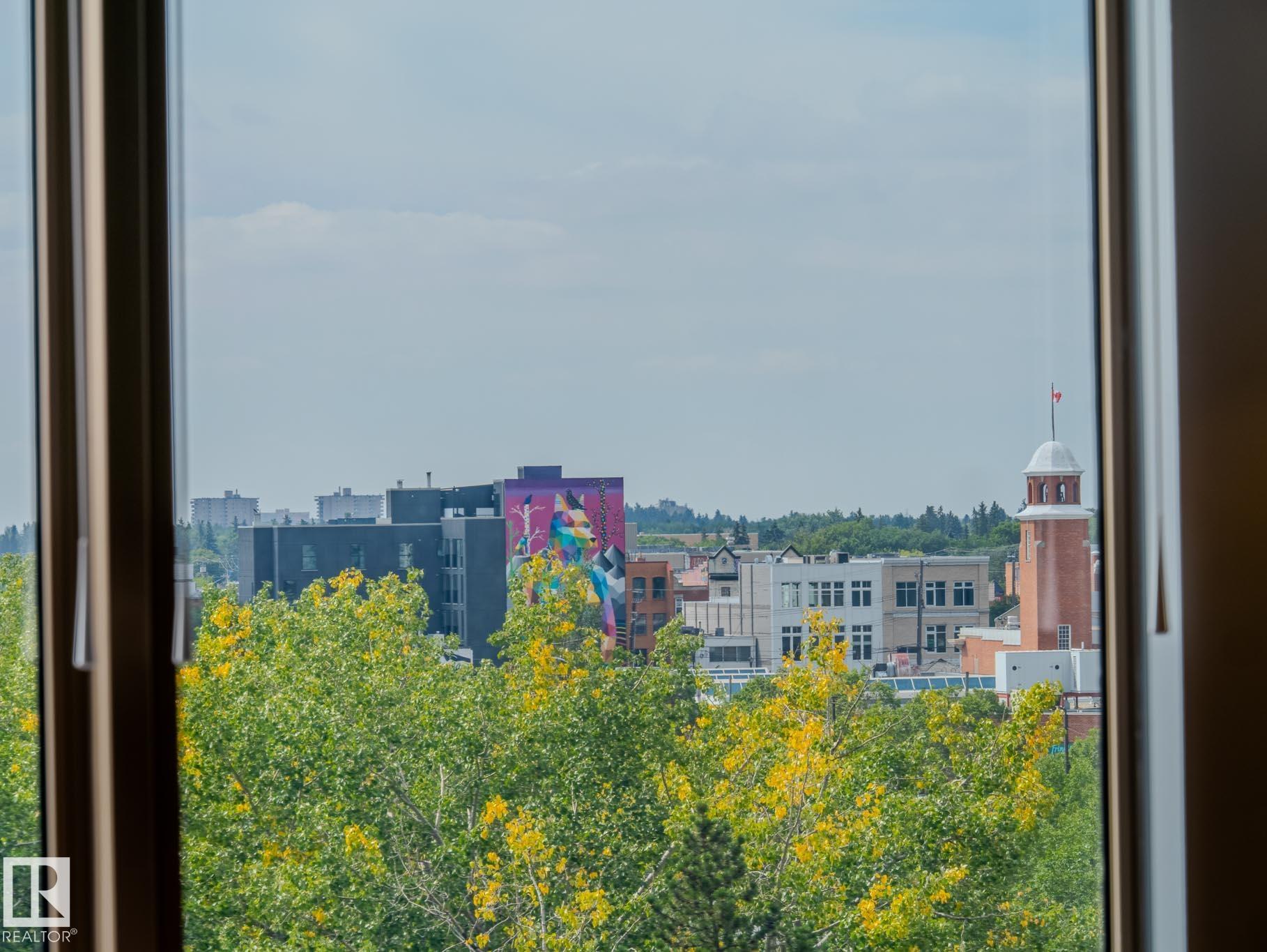 http://cdnparap120.paragonrels.com/ParagonImages/Property/p12/RAE/225363167/49/0/0/9745113207dfecbe1bd8b20884d99f78/1/3b2cf4d436f2e0c599ba513e678cad42/225363167-61adb4ee-7505-4e74-9ceb-df69ff405641.JPG