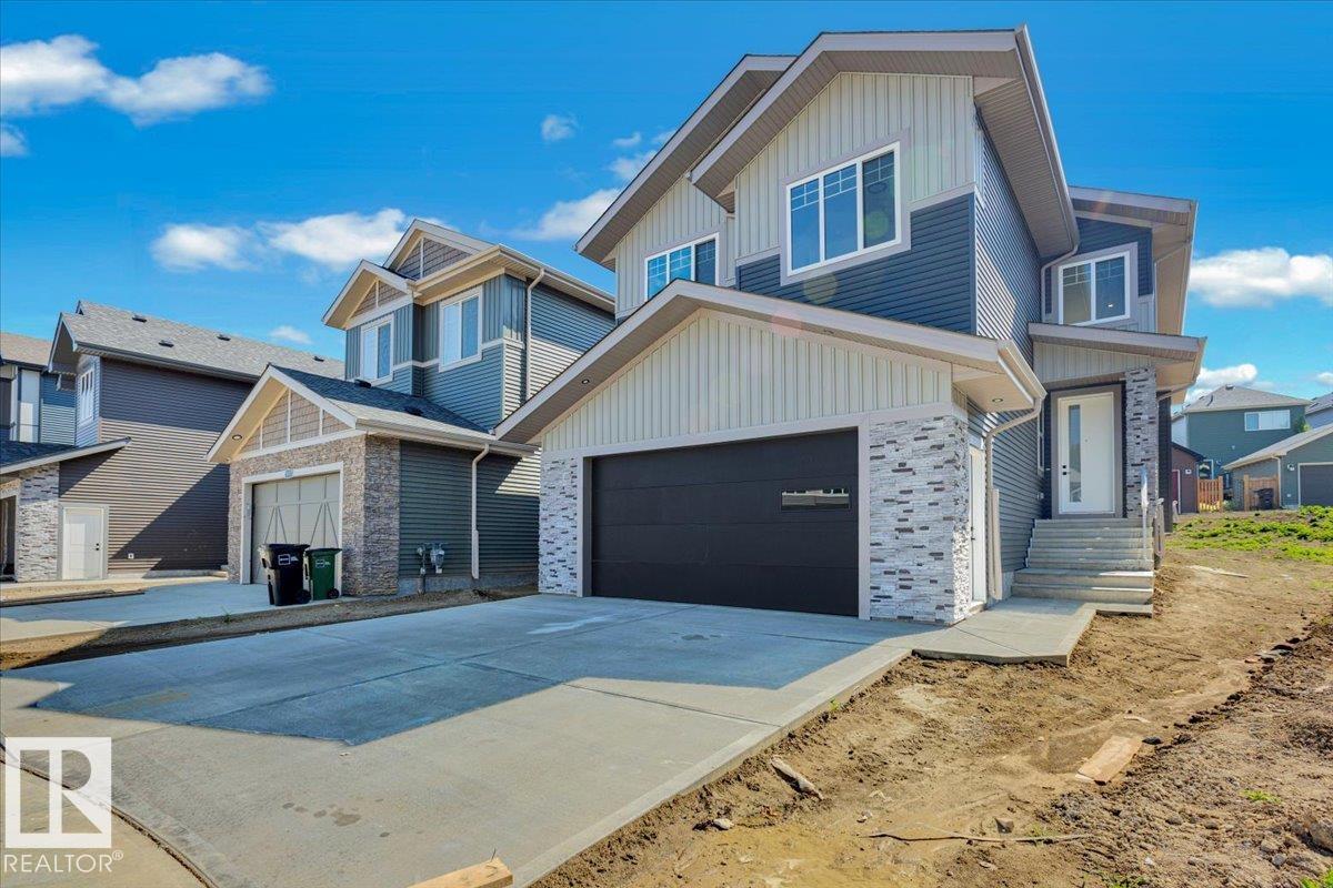 1119 Gyrfalcon Crescent NW, Hawks Ridge, Edmonton 