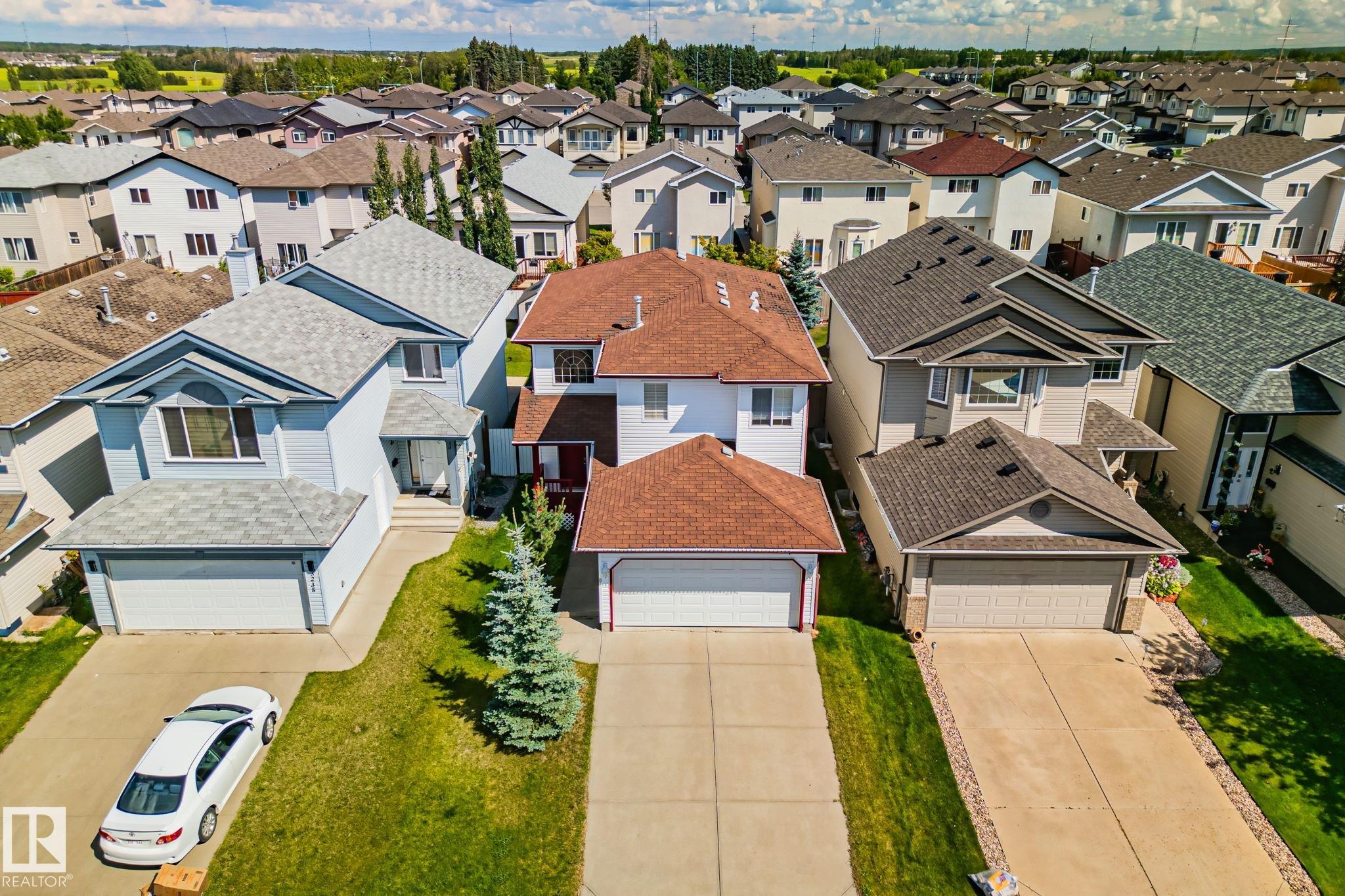 http://cdnparap120.paragonrels.com/ParagonImages/Property/p12/RAE/225363220/39/0/0/edcee849b7d189ef505a915caa1e47ca/1/a9f99a2b65b59c2cea83a9299a135534/225363220-fdd12486-547e-4a09-8015-46e8ee7f7668.JPG