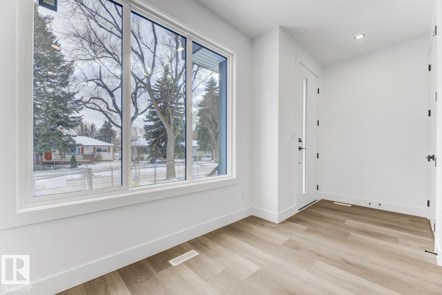 Photo 2 at 12309 91 Street NW, Delton, Edmonton