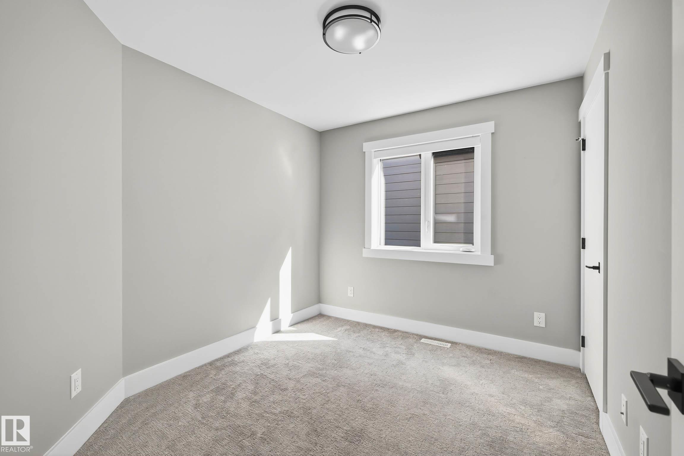 Photo 17 at 8805 Strathearn Drive NW, Strathearn, Edmonton