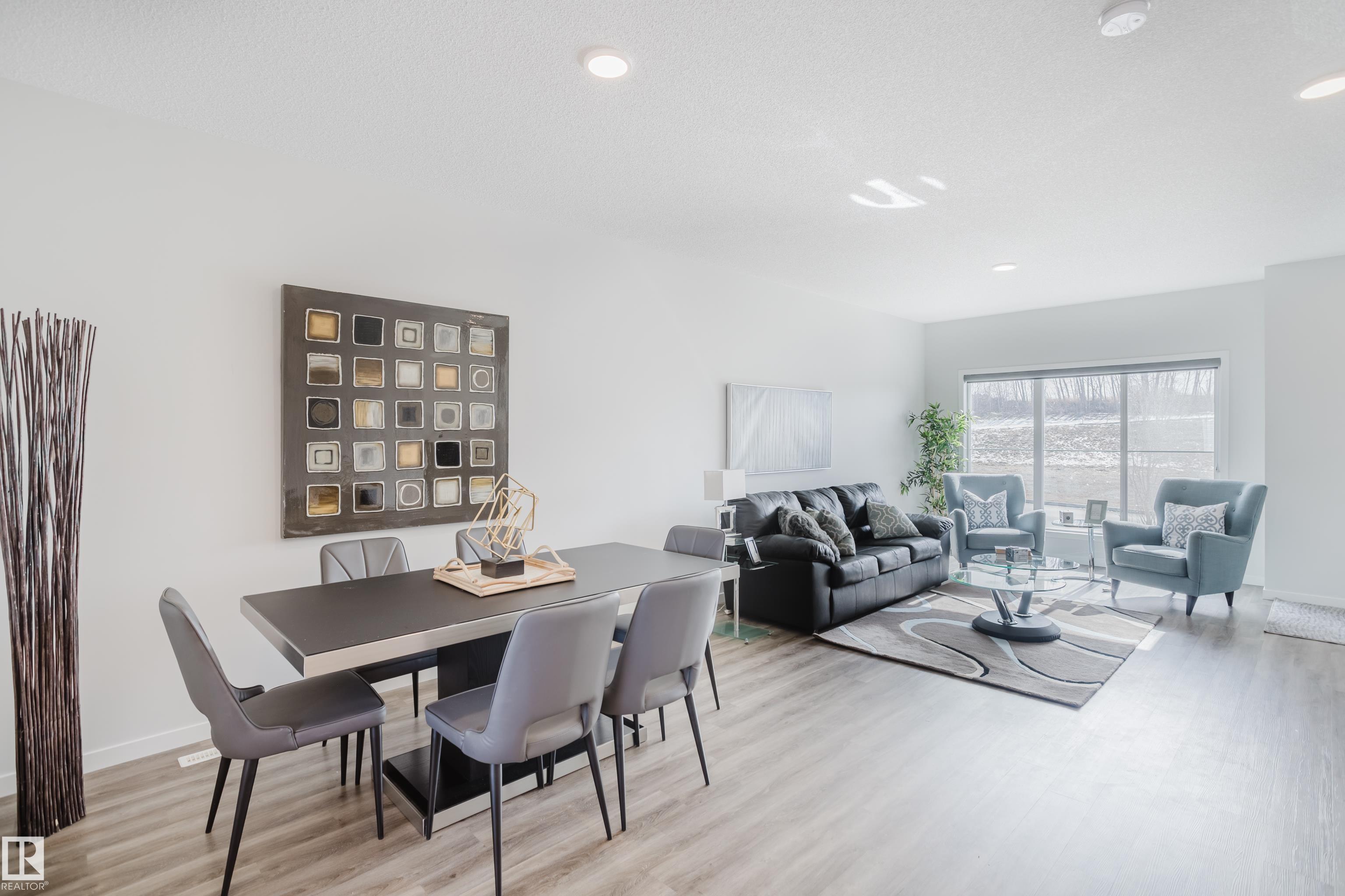 Photo 9 at 5210 Lark Crescent NW, Kinglet Gardens, Edmonton