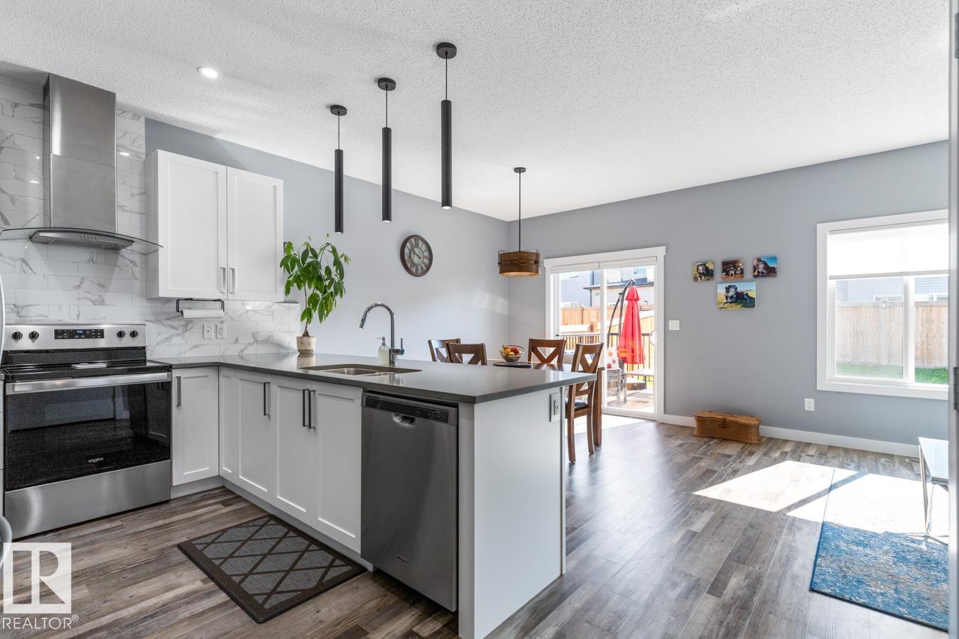 Photo 5 at 1009 Berg Place, Black Stone, Leduc