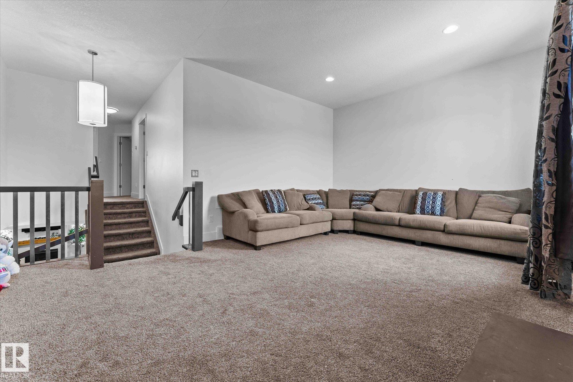 Photo 23 at 66 Kensington Close, Kenton, Spruce Grove