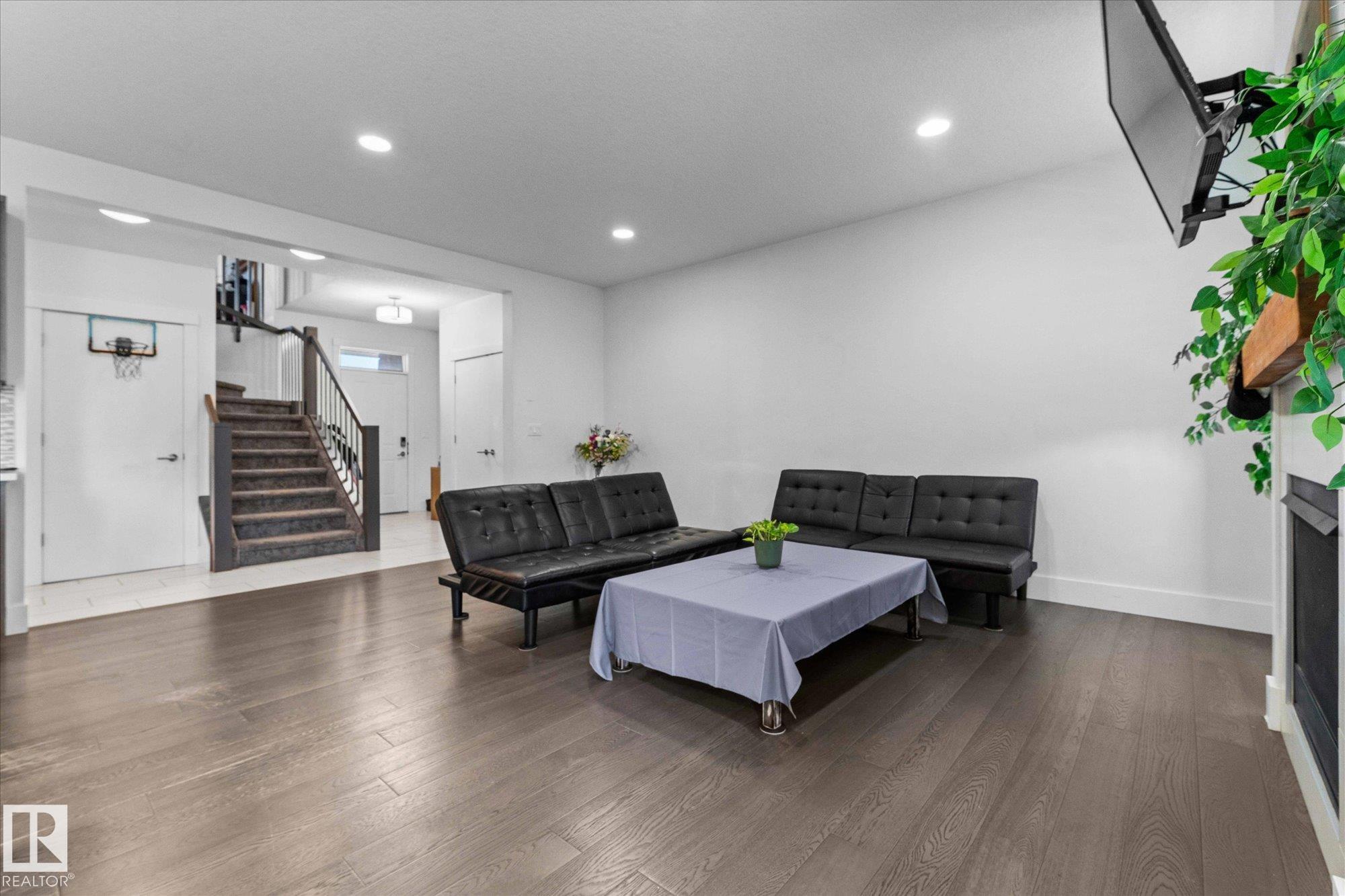 Photo 9 at 66 Kensington Close, Kenton, Spruce Grove
