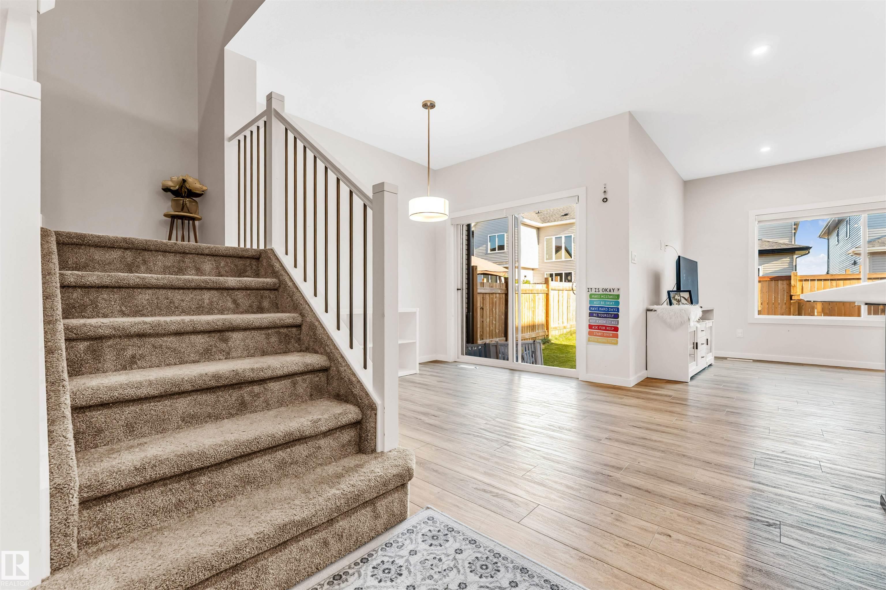Photo 16 at 448 Roberts Crescent, Robinson, Leduc
