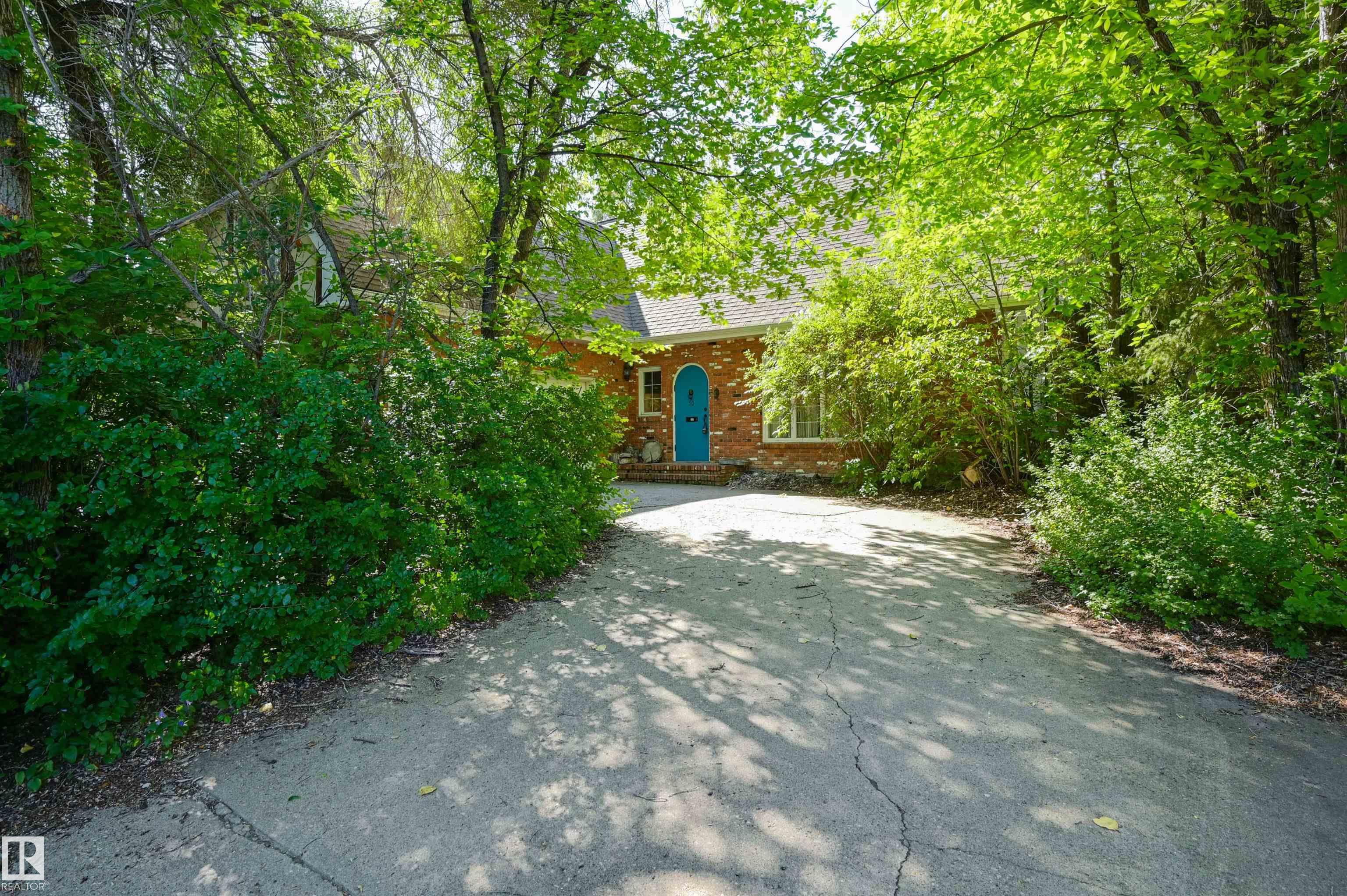 Photo 5 at 50 Valleyview Crescent NW, Parkview, Edmonton