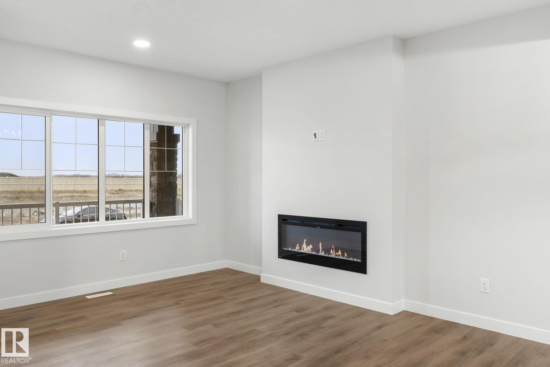 Photo 4 at 11 Sereno Lane, Sienna, Fort Saskatchewan