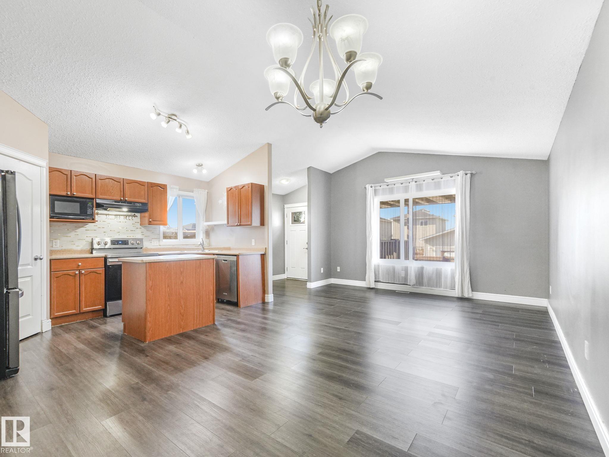 Photo 27 at 238 Avena Circle, Deer Valley, Leduc