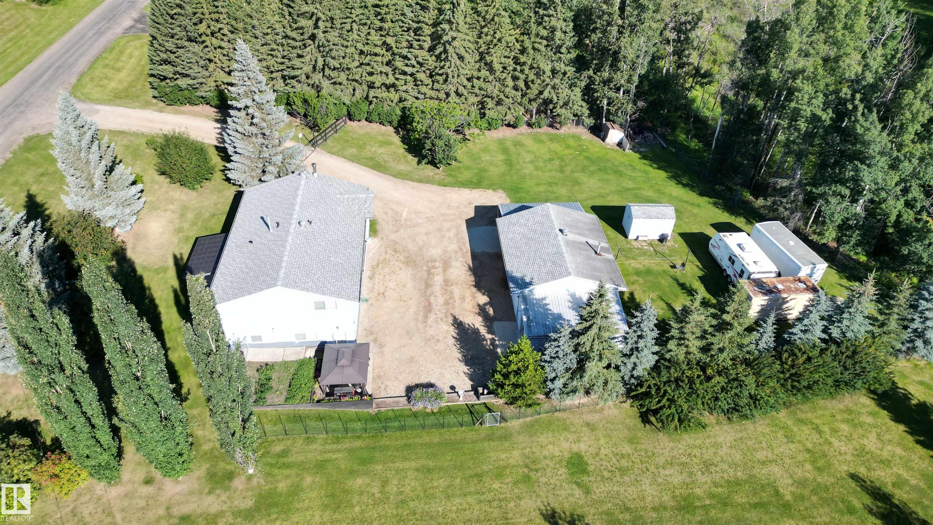 4 - 2228 Parkland Drive, Lake Country Prop., Rural Parkland County 