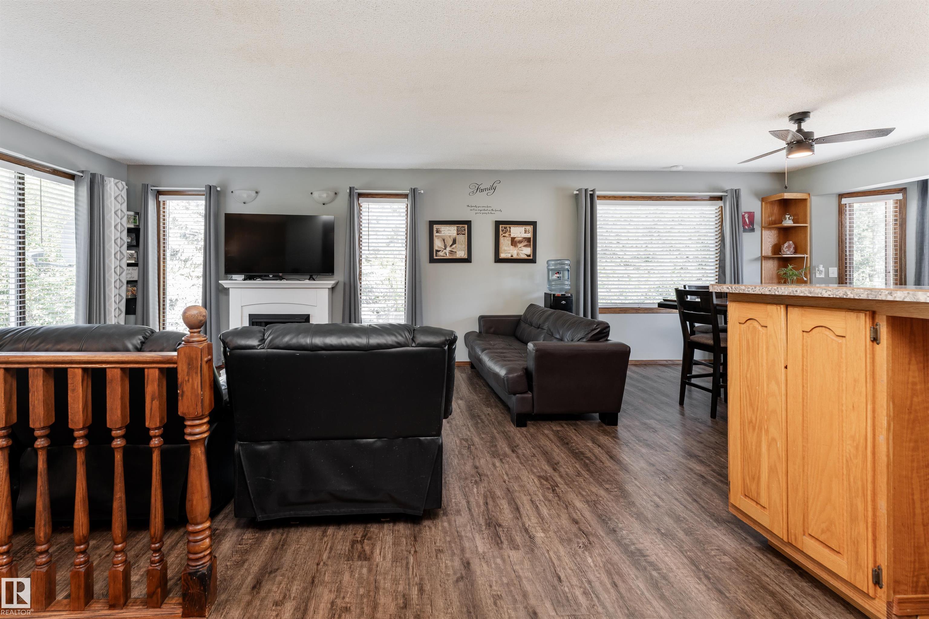 Photo 5 at 4 - 2228 Parkland Drive, Lake Country Prop., Rural Parkland County