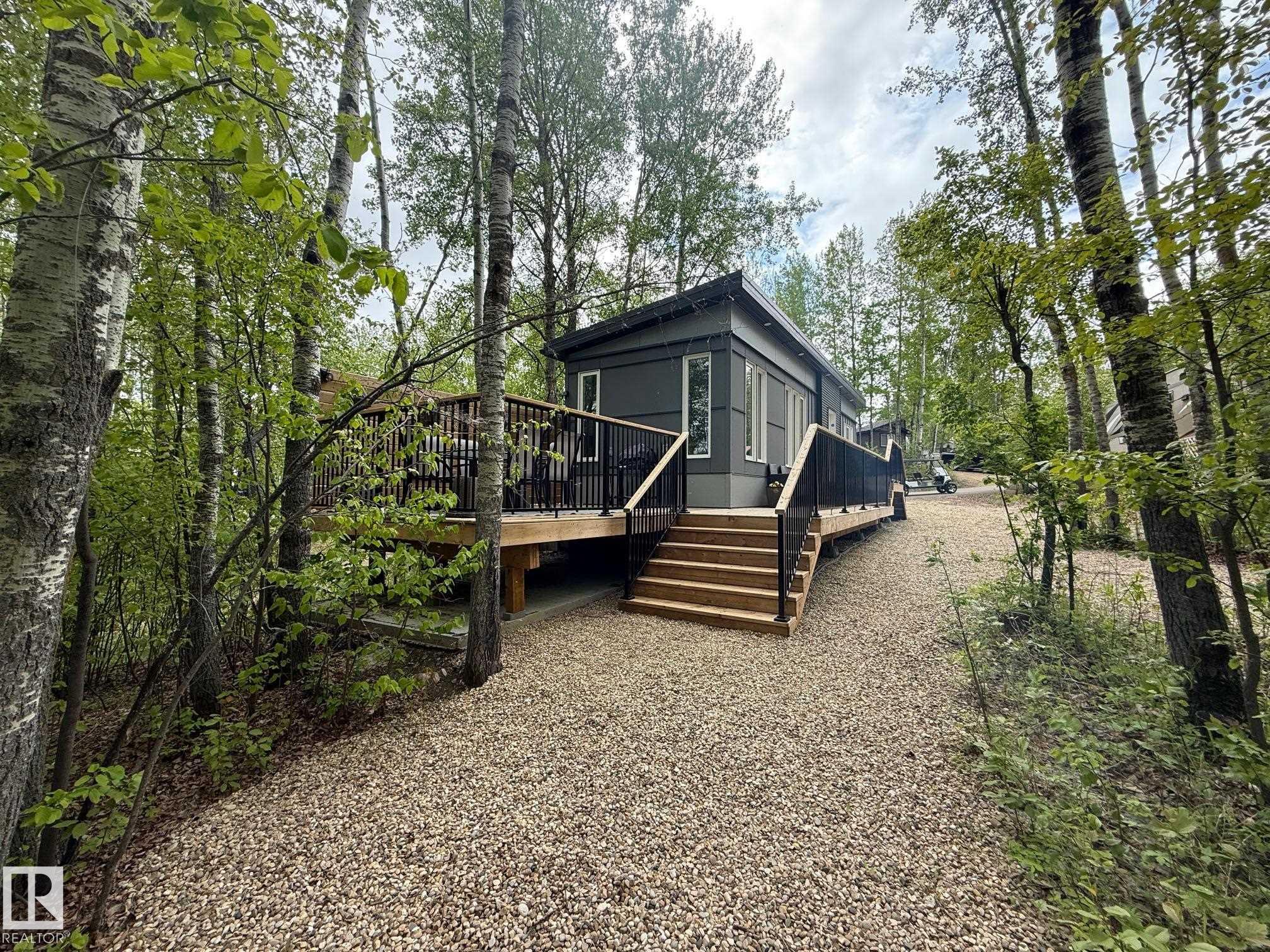 Photo 2 at 53509 Rge Rd 60, Sunset Shores, Rural Parkland County