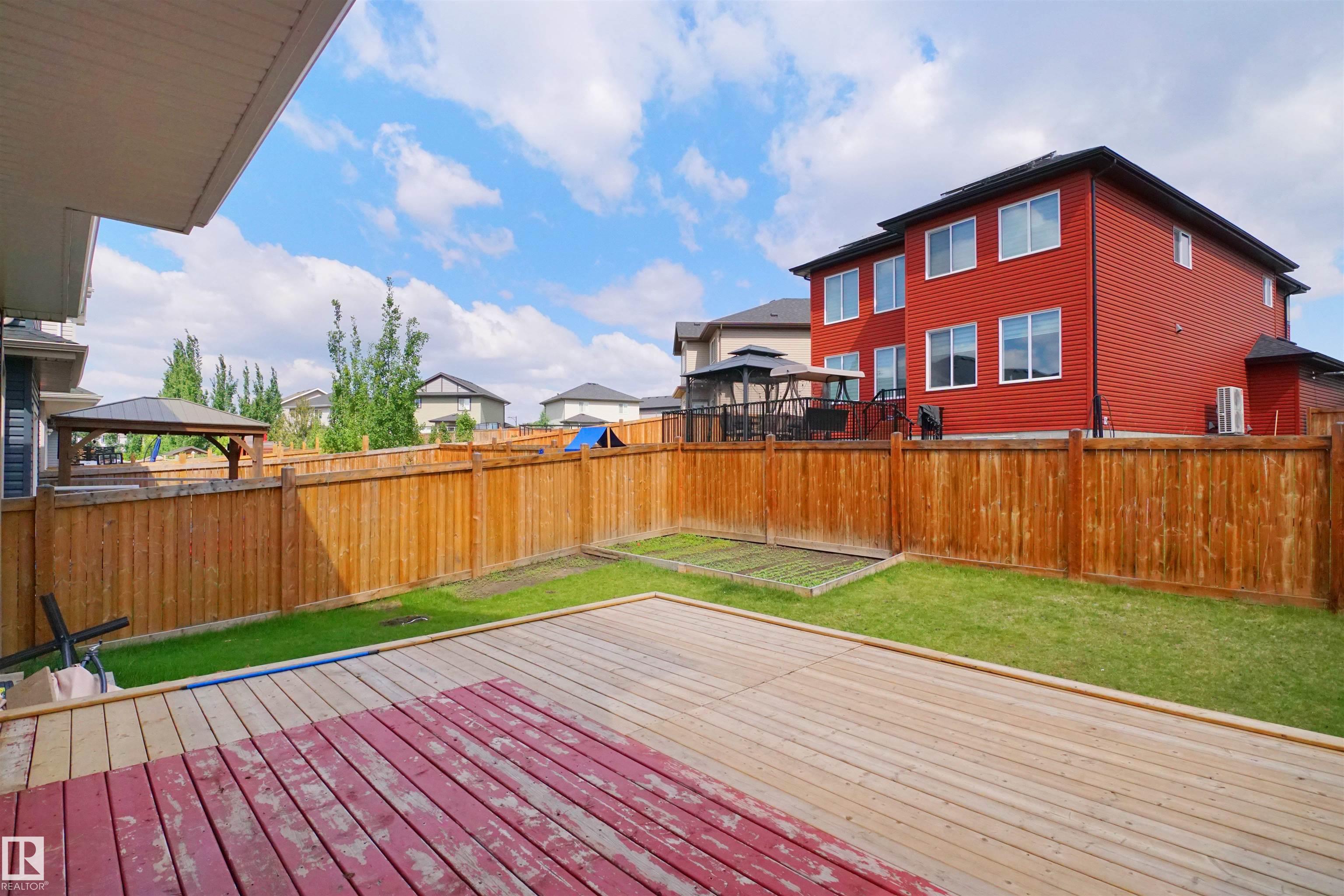 Photo 13 at 3804 48 Avenue, Forest Heights, Beaumont
