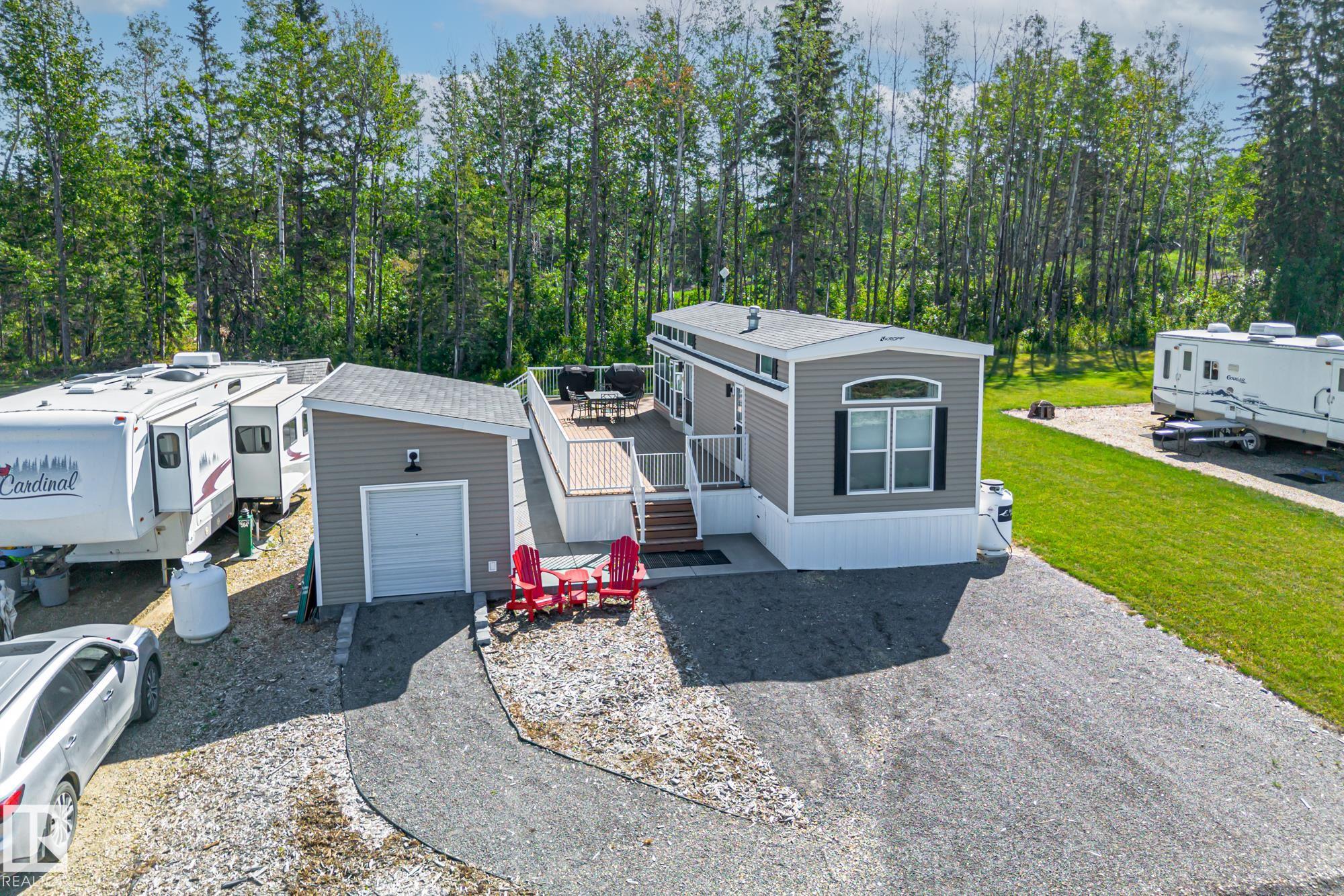 Photo 3 at 565 53126 Rge Road 70, Trestle Creek Golf Resort, Rural Parkland County