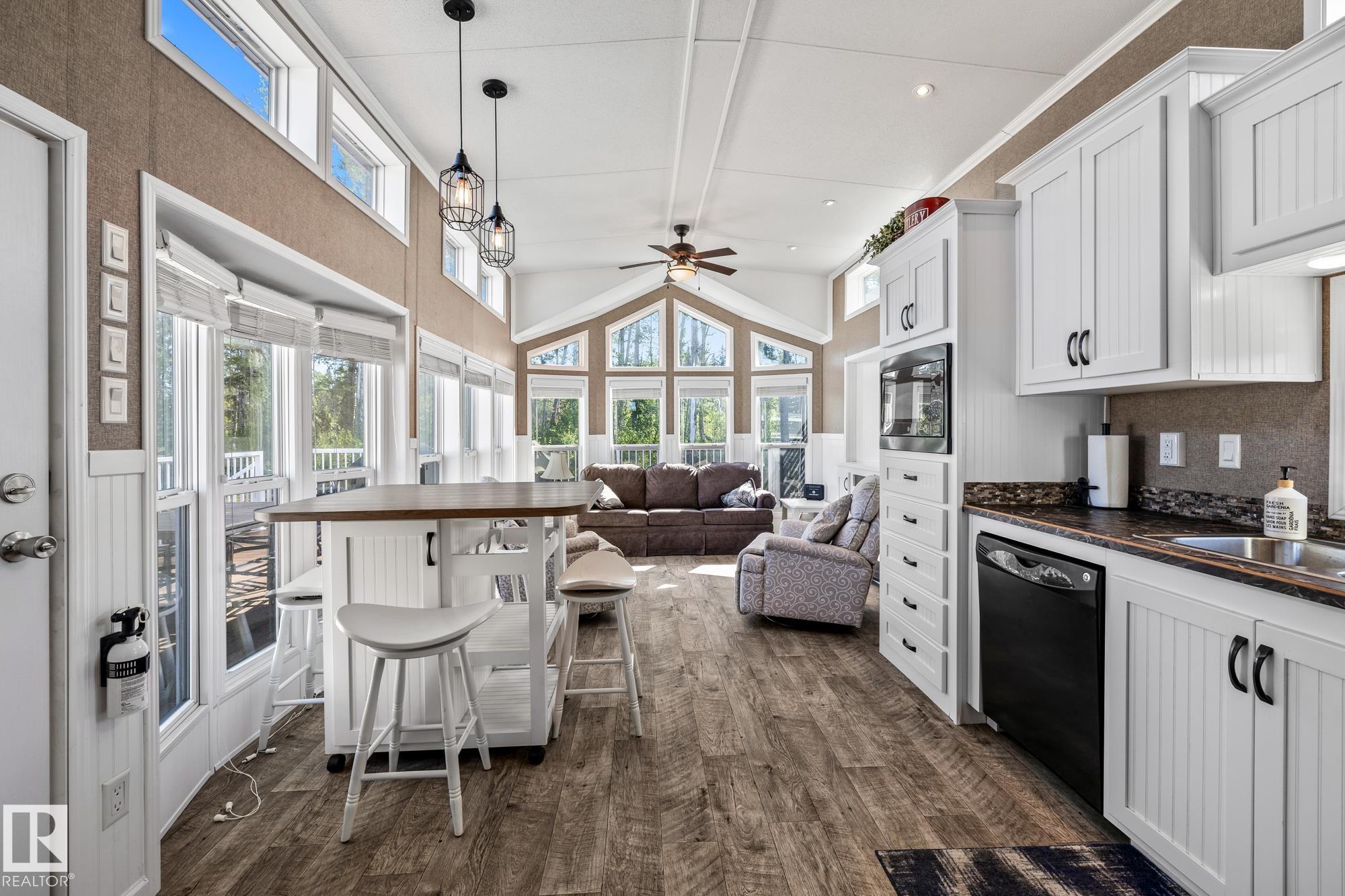 Photo 9 at 565 53126 Rge Road 70, Trestle Creek Golf Resort, Rural Parkland County