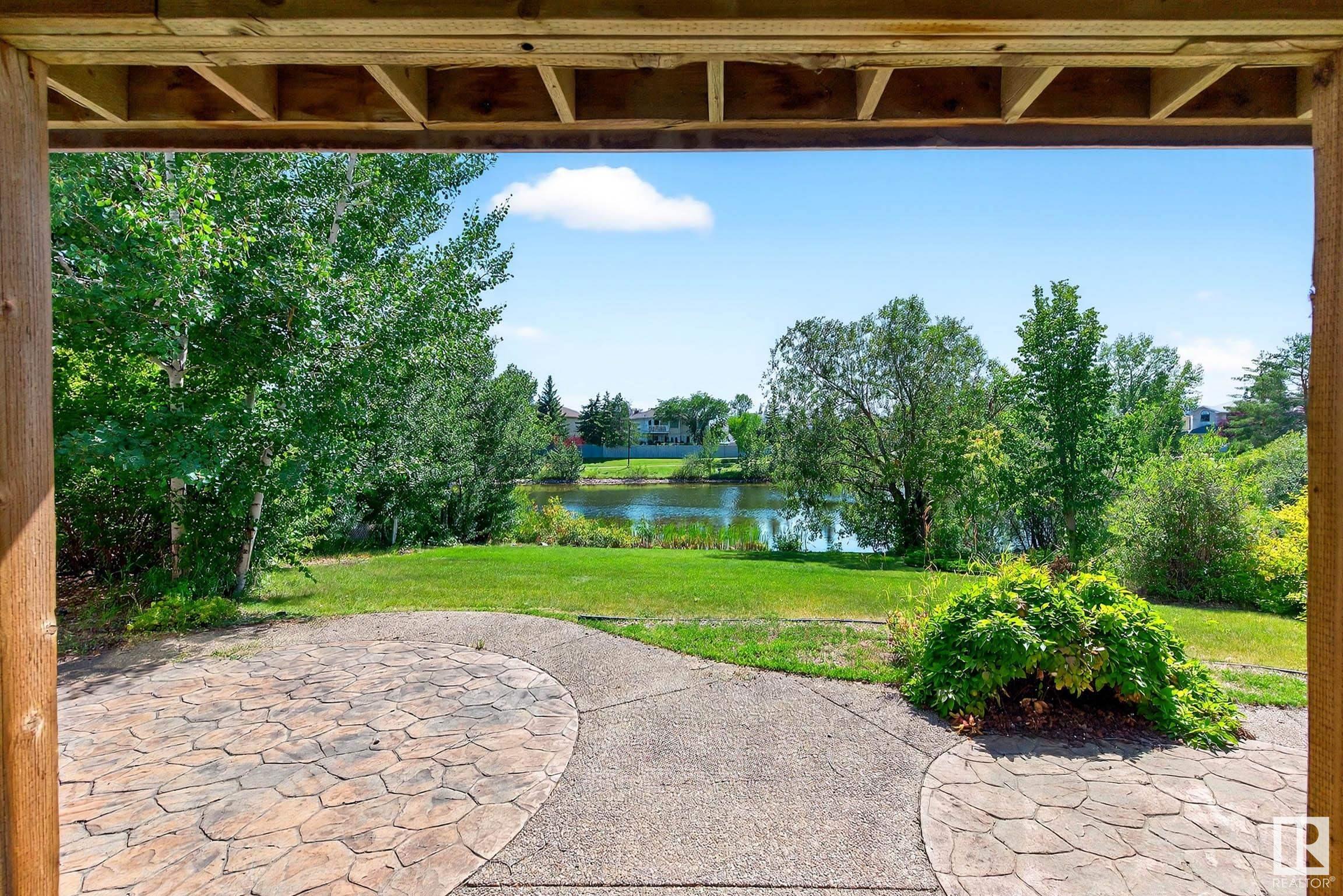 http://cdnparap120.paragonrels.com/ParagonImages/Property/p12/RAE/225363770/55/0/0/18c485b31d62d7c476bdb2b66bd1fe91/1/690e27eccfa5a6d8d83b5f320b46c780/225363770-5fd1c5fb-9080-4c6e-b75c-25b3d7a7f578.JPG