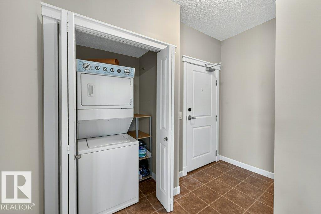 http://cdnparap120.paragonrels.com/ParagonImages/Property/p12/RAE/225363797/8/0/0/e3a88ac0f6c206527ee33c3bdff23ffb/1/436492694b32f8be9546e917fd0facad/225363797-b1ae936e-c251-4a85-a5a9-fa980169aa79.JPG