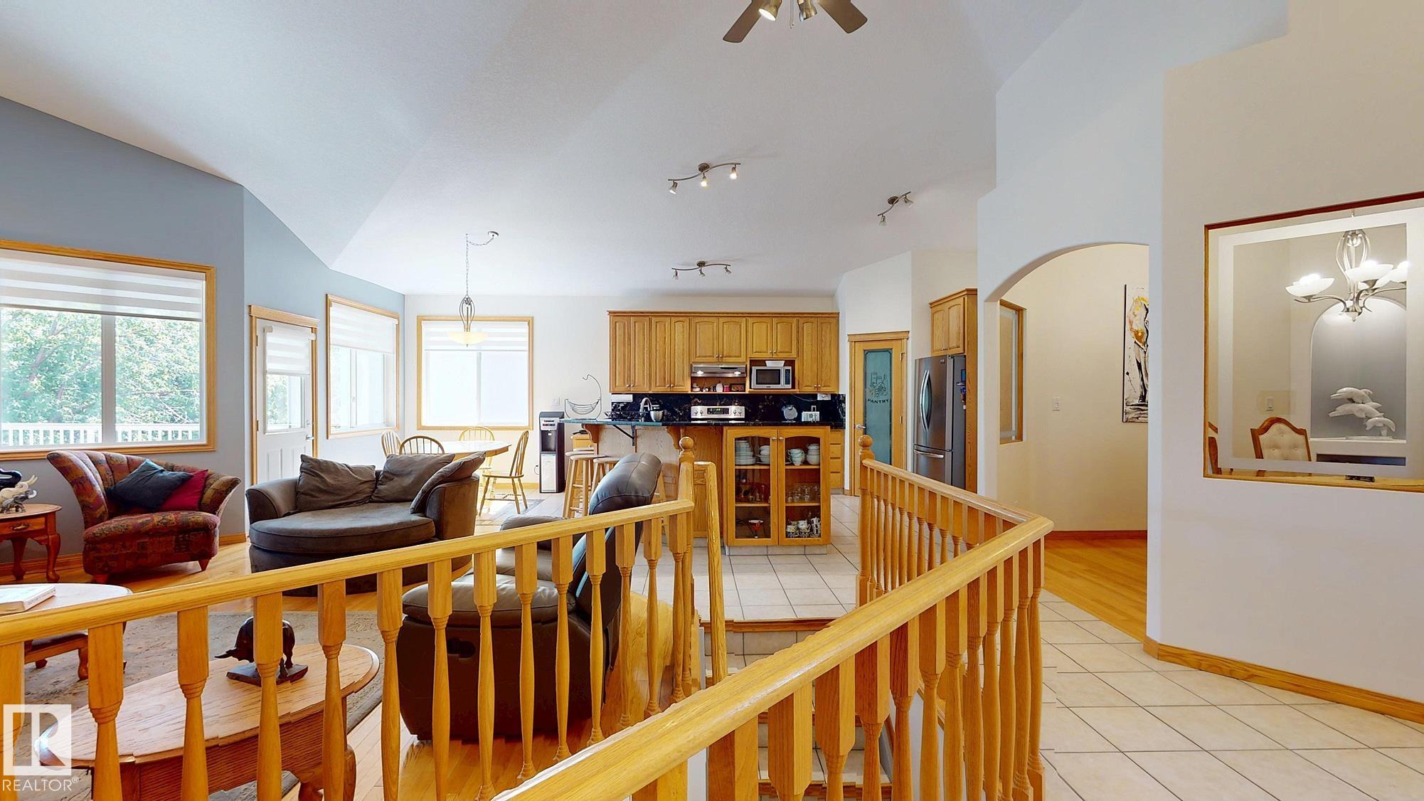 Photo 8 at 7 Kingsbury Crescent, Kingswood, St. Albert