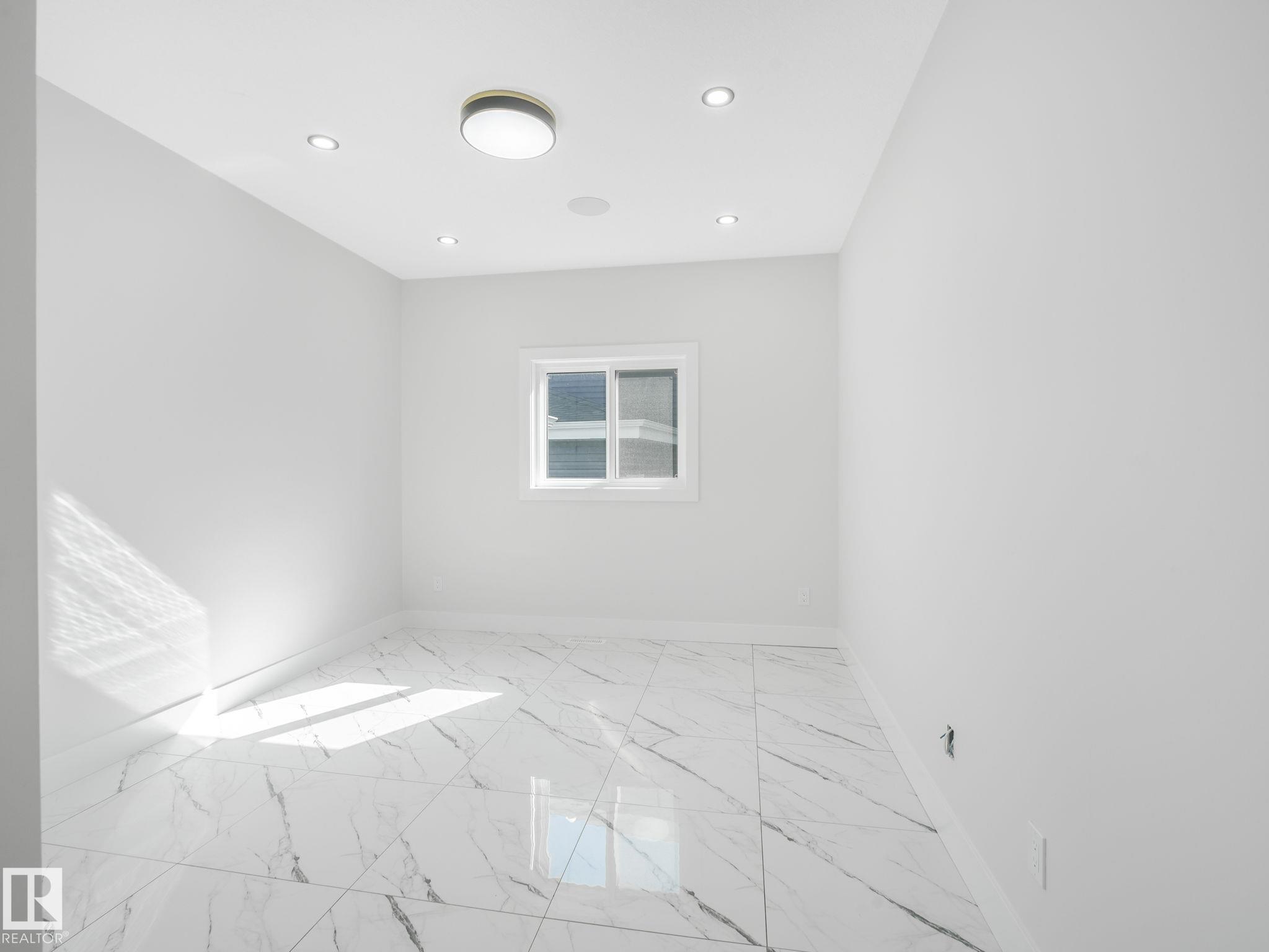 Photo 11 at 5804 Soleil Boulevard, Place Chaleureuse, Beaumont