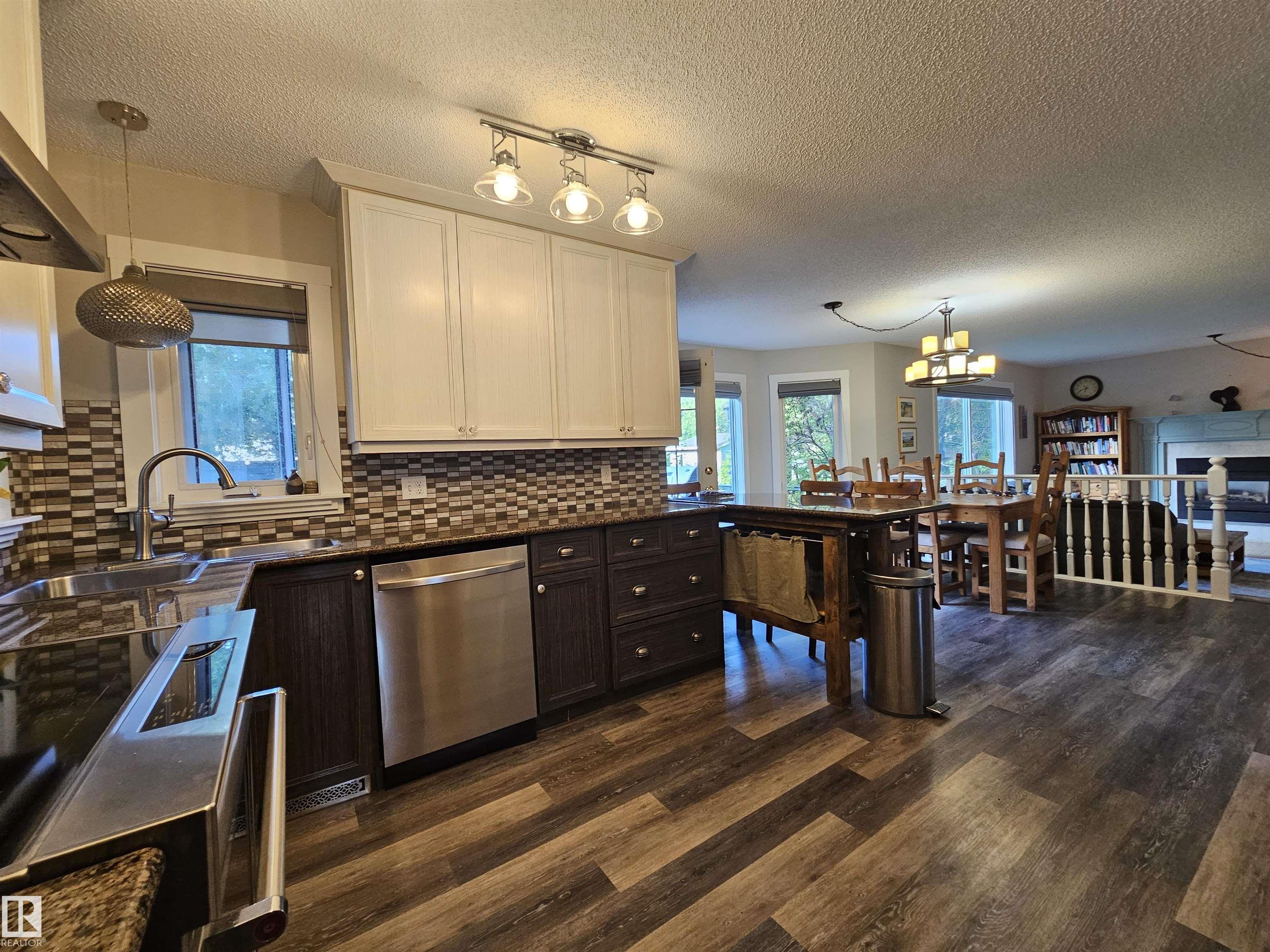 Photo 14 at 122 Glencoe Boulevard, Craigavon, Sherwood Park