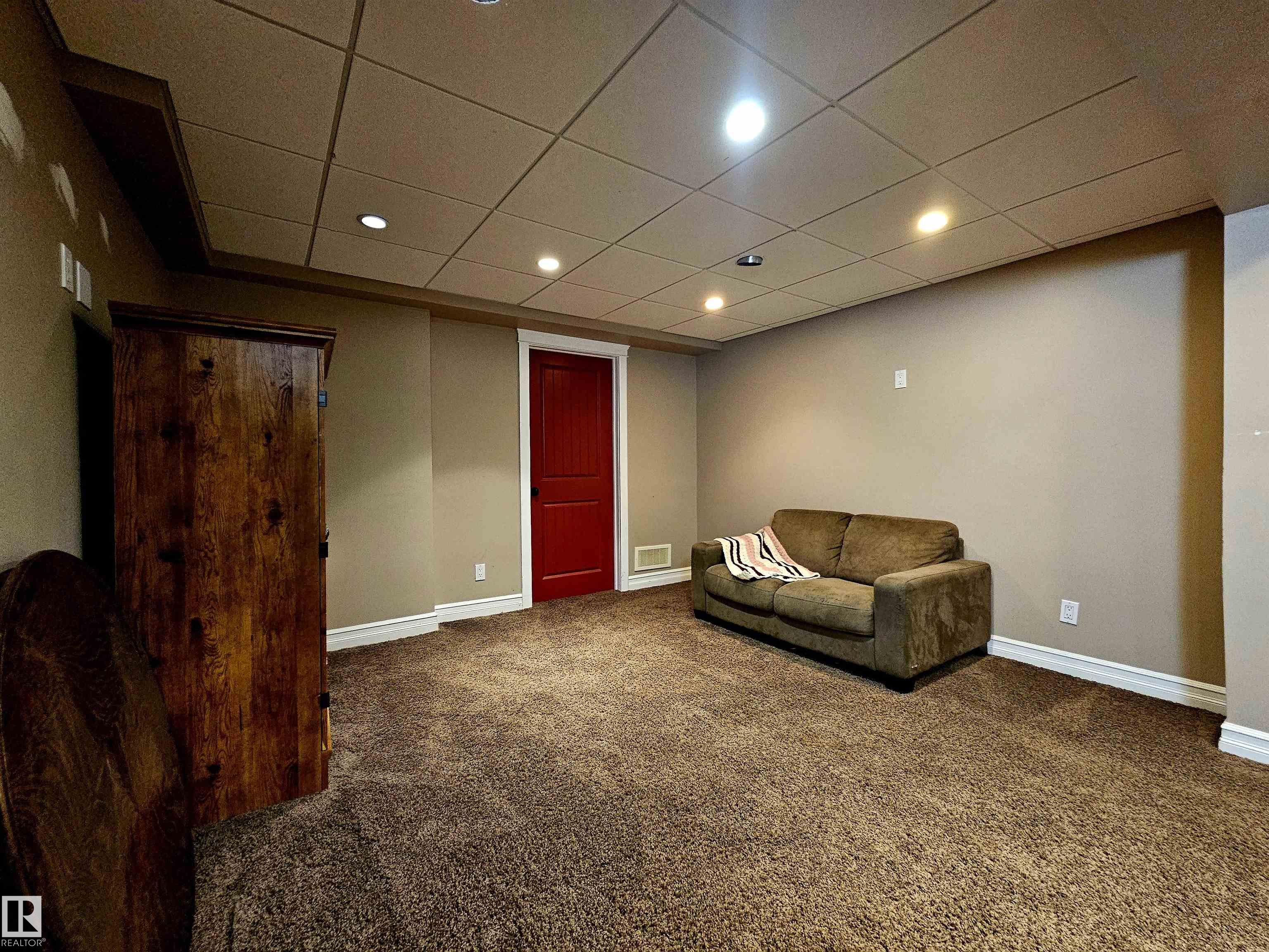 Photo 30 at 122 Glencoe Boulevard, Craigavon, Sherwood Park