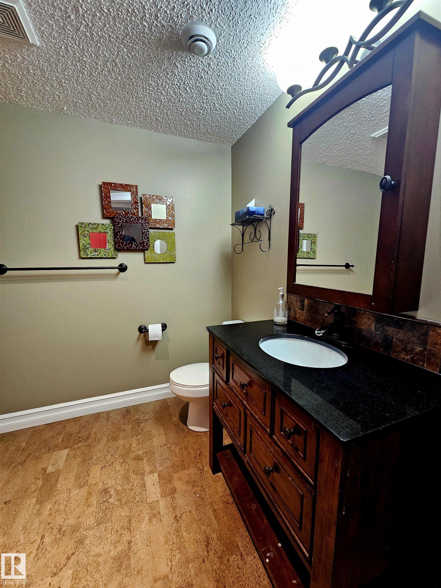 Photo 33 at 122 Glencoe Boulevard, Craigavon, Sherwood Park