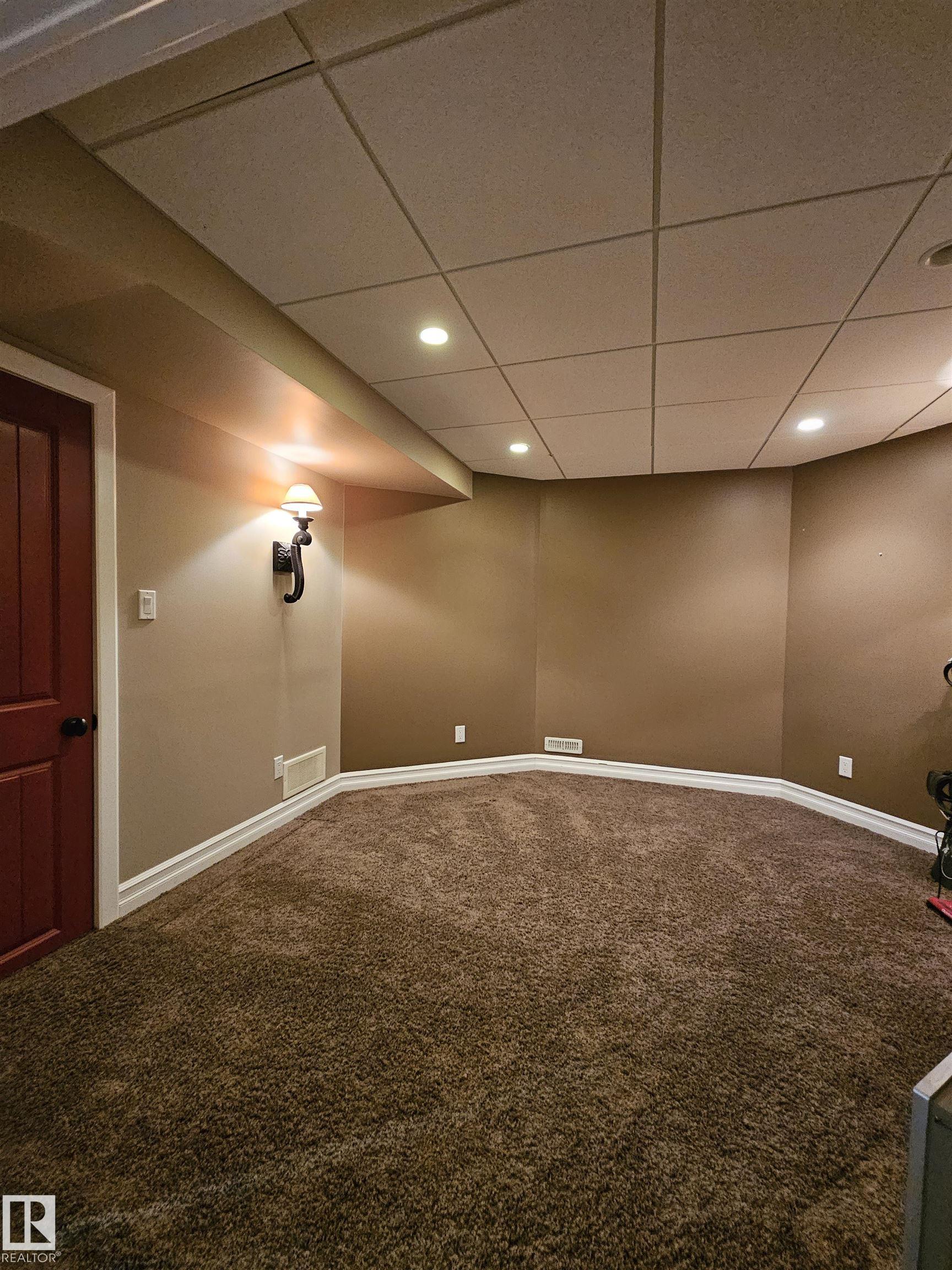 Photo 37 at 122 Glencoe Boulevard, Craigavon, Sherwood Park